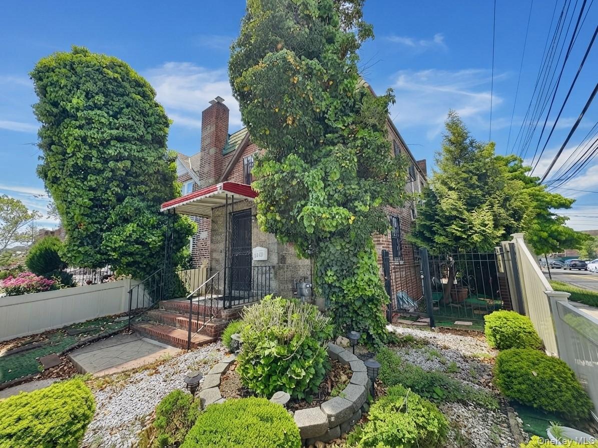 Single Family 150th Street  Queens, NY 11357, MLS-1057420-3