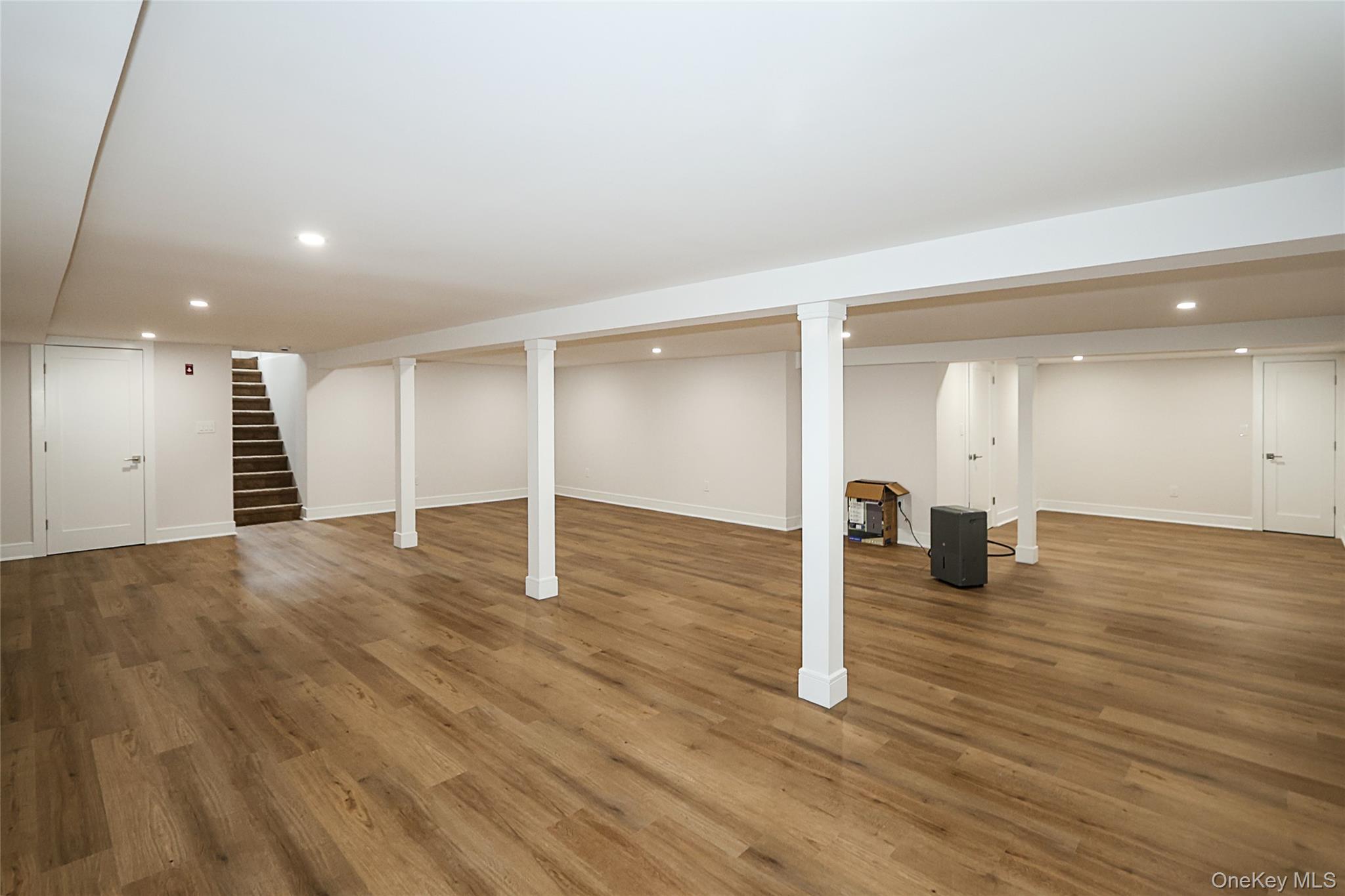 Single Family Hungry Harbor Road Nassau County, NY 11581, MLS-1057421-21