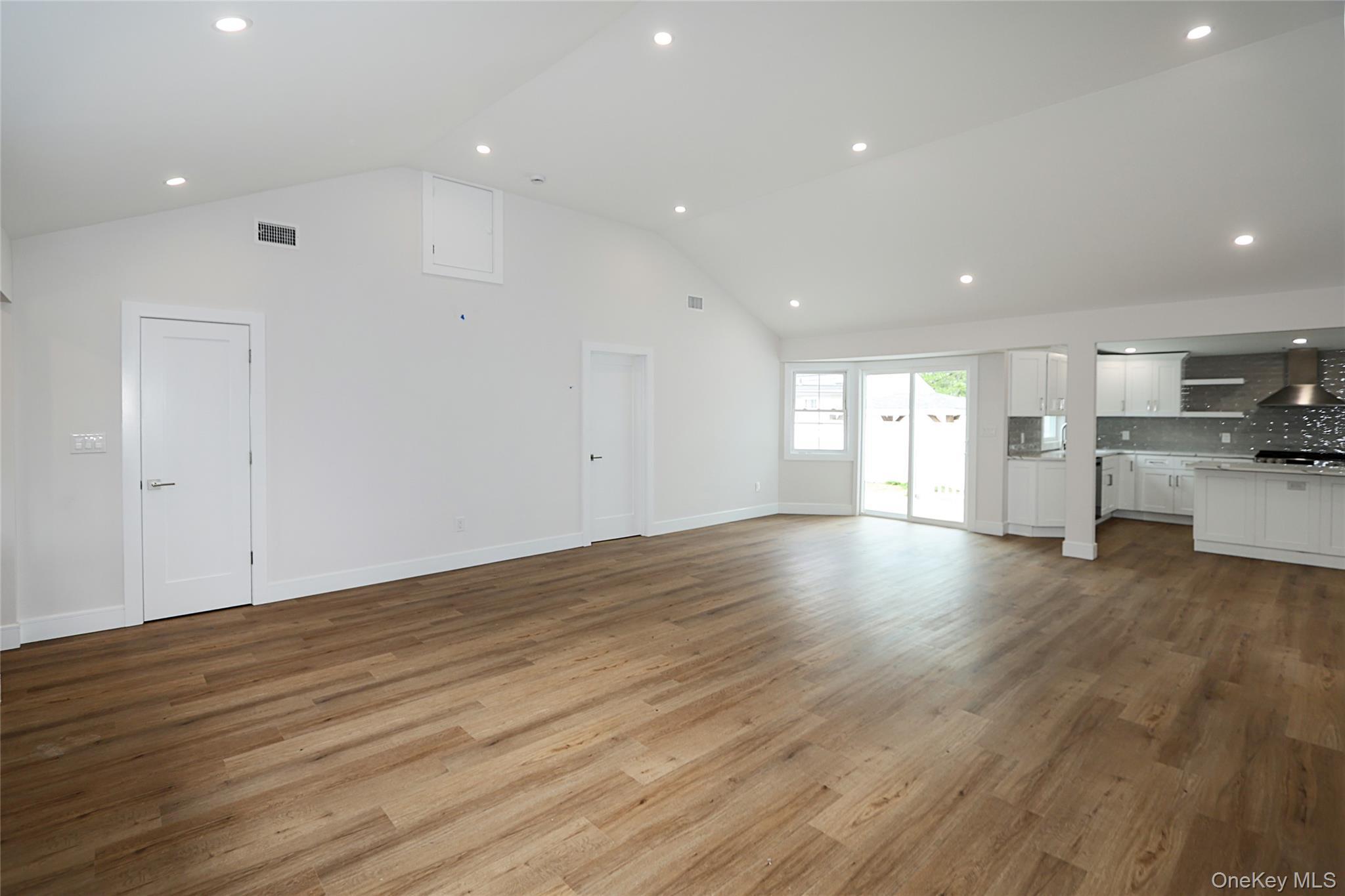 Single Family Hungry Harbor Road Nassau County, NY 11581, MLS-1057421-7