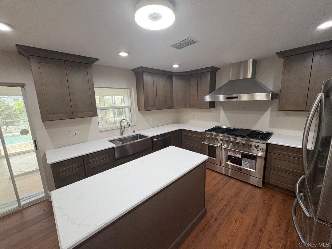 Single Family Denham Court Out Of Area, NY 34711, MLS-1057459-7
