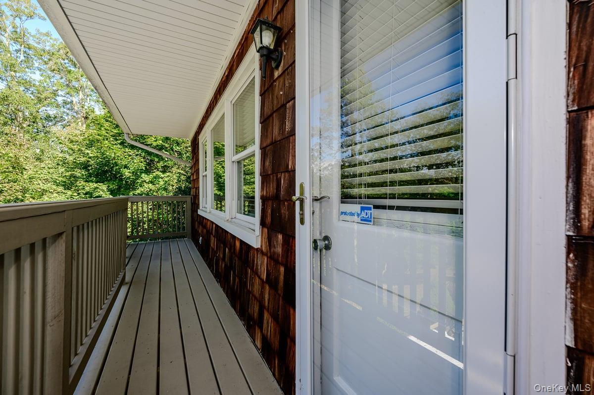 Single Family Knoll Crest Suffolk County, NY 11764, MLS-1057467-29