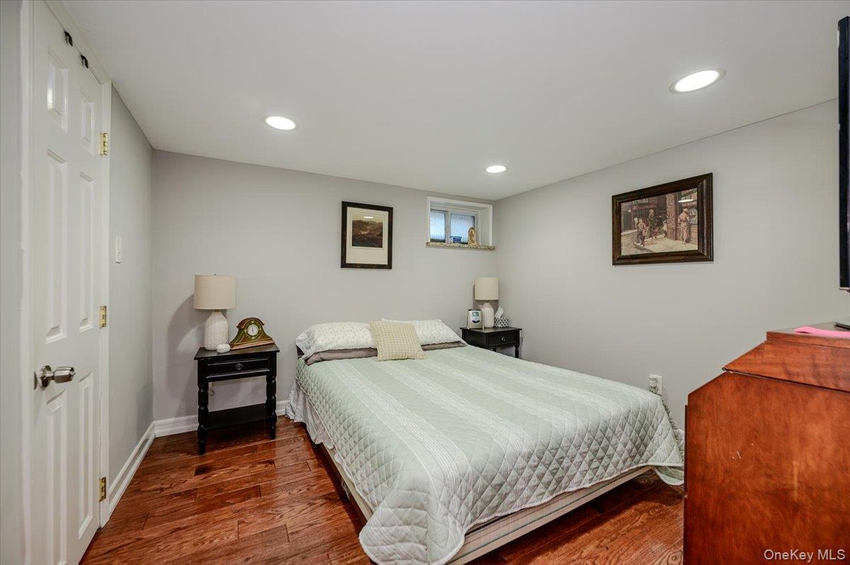 Single Family Knoll Crest Suffolk County, NY 11764, MLS-1057467-37