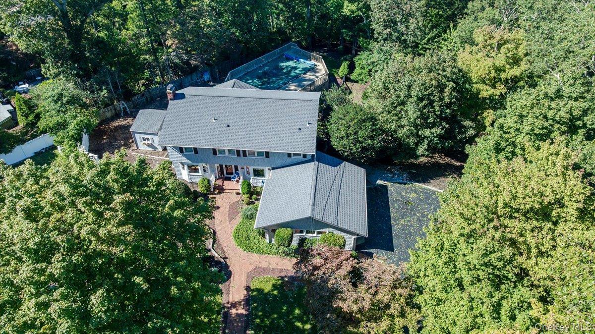 Single Family Knoll Crest Suffolk County, NY 11764, MLS-1057467-5