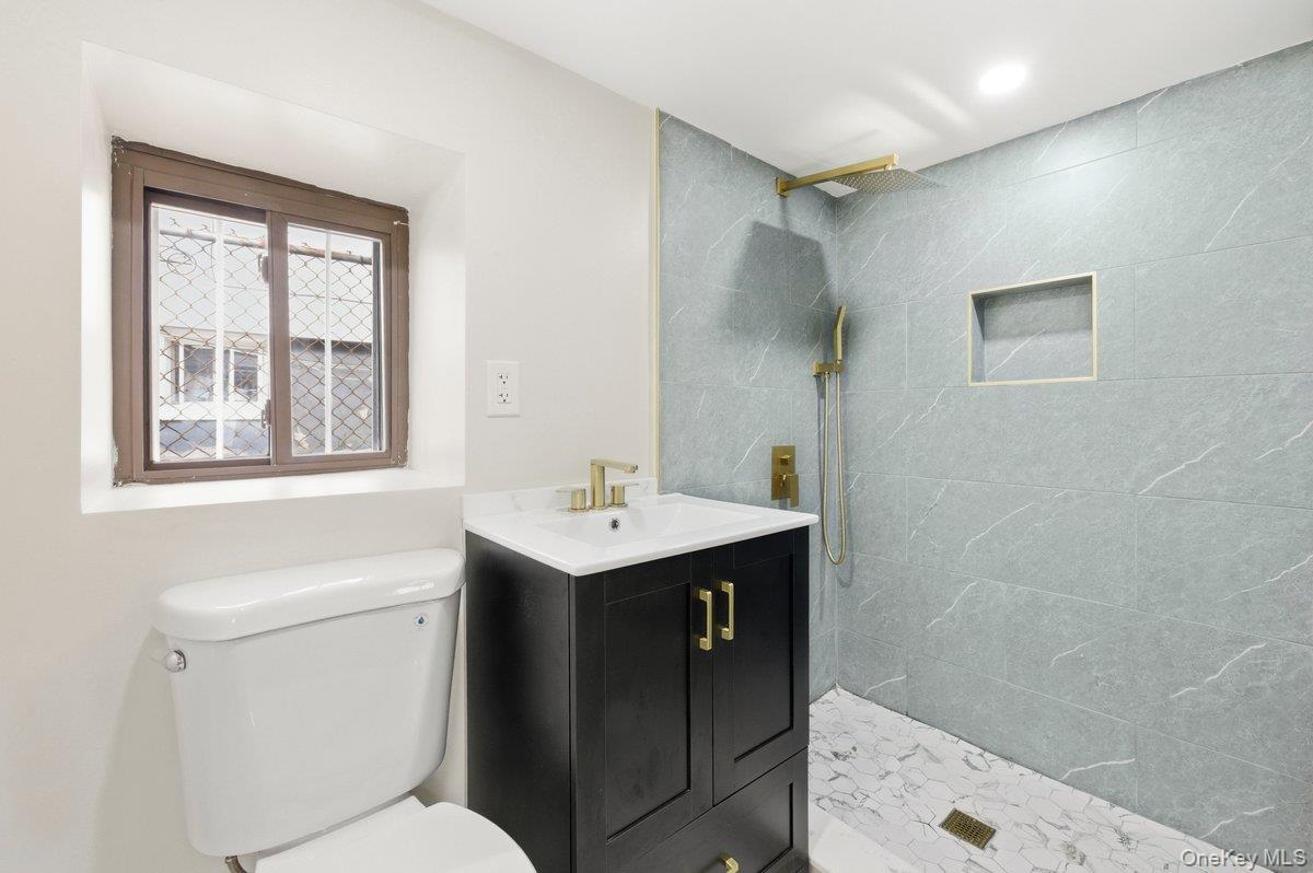 Single Family 173rd Street  Queens, NY 11434, MLS-1057471-16