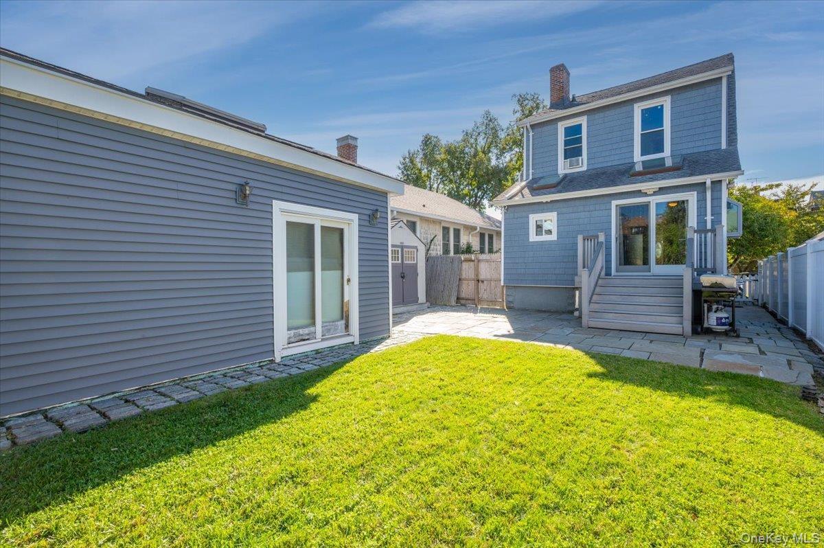 Single Family Schofield Street Bronx, NY 10464, MLS-1057475-22