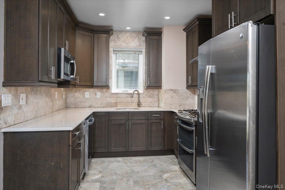 Single Family Schofield Street Bronx, NY 10464, MLS-1057475-8