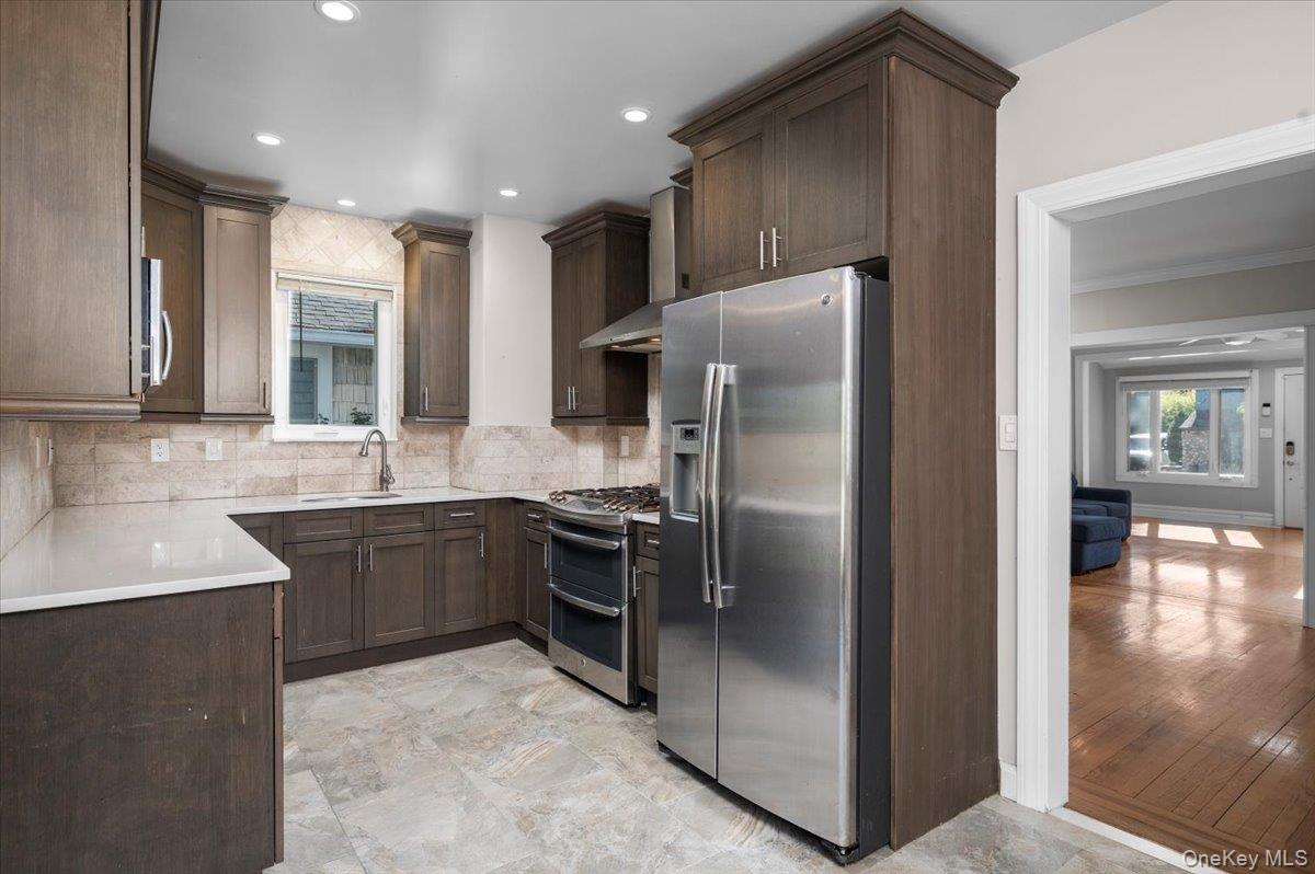 Single Family Schofield Street Bronx, NY 10464, MLS-1057475-9
