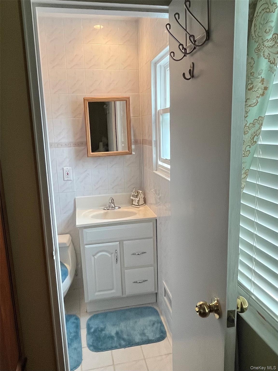 Single Family 28th Avenue Queens, NY 11360, MLS-1057487-34