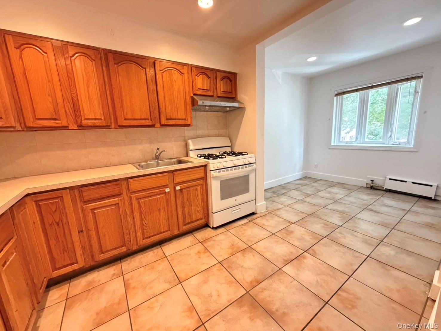 Single Family Junction Boulevard Queens, NY 11373, MLS-1057489-6