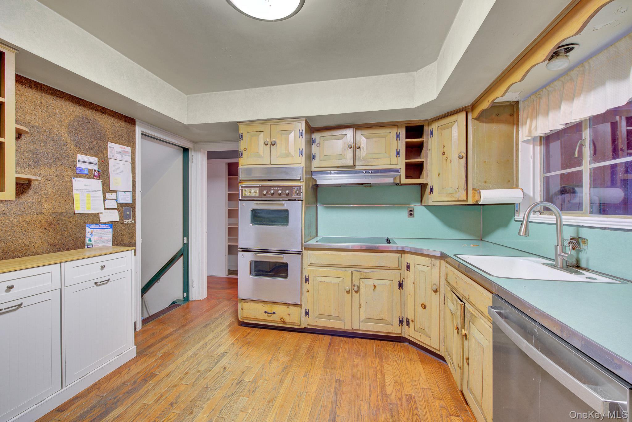 Single Family Soundview Road Nassau County, NY 11542, MLS-1057496-13
