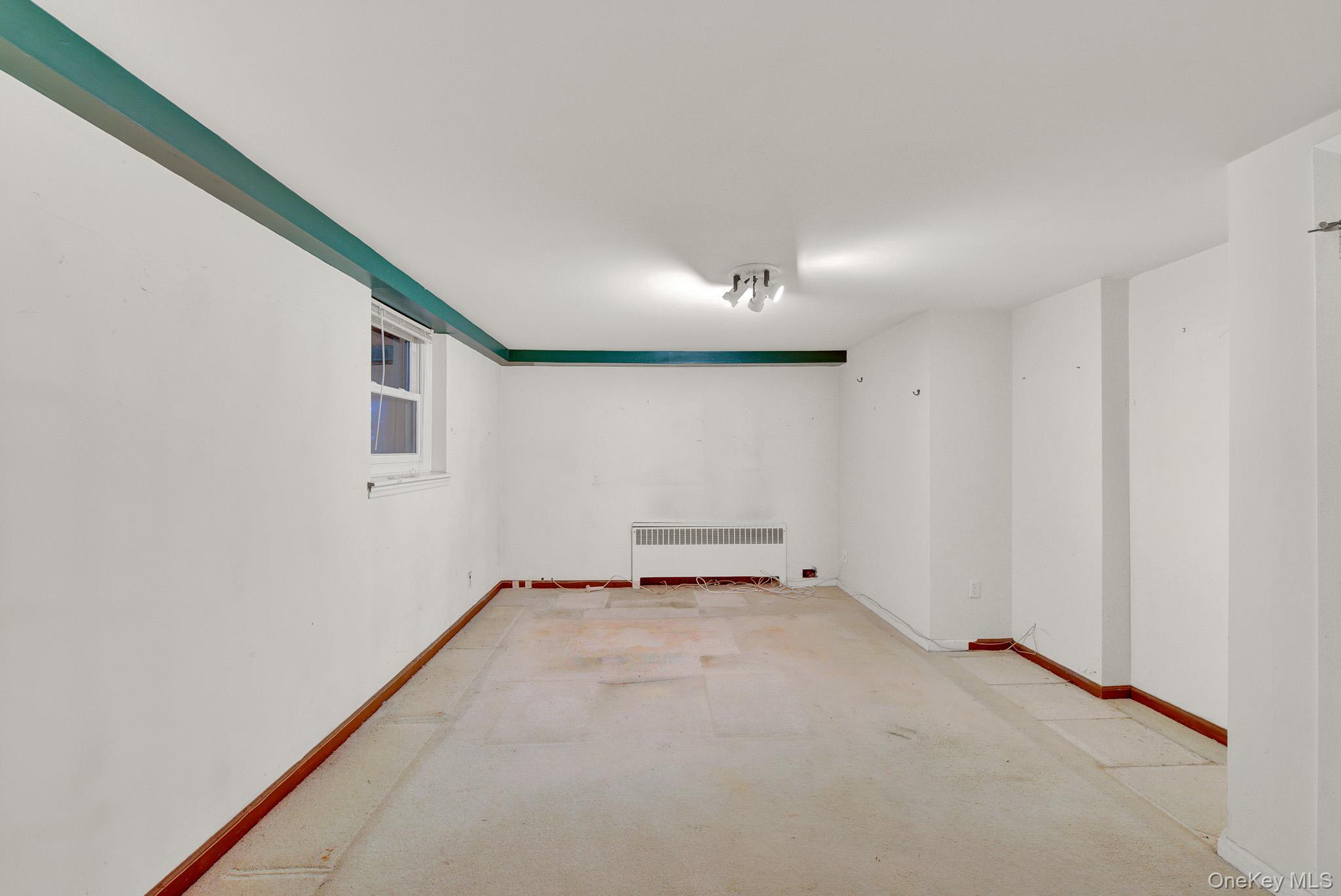 Single Family Soundview Road Nassau County, NY 11542, MLS-1057496-33