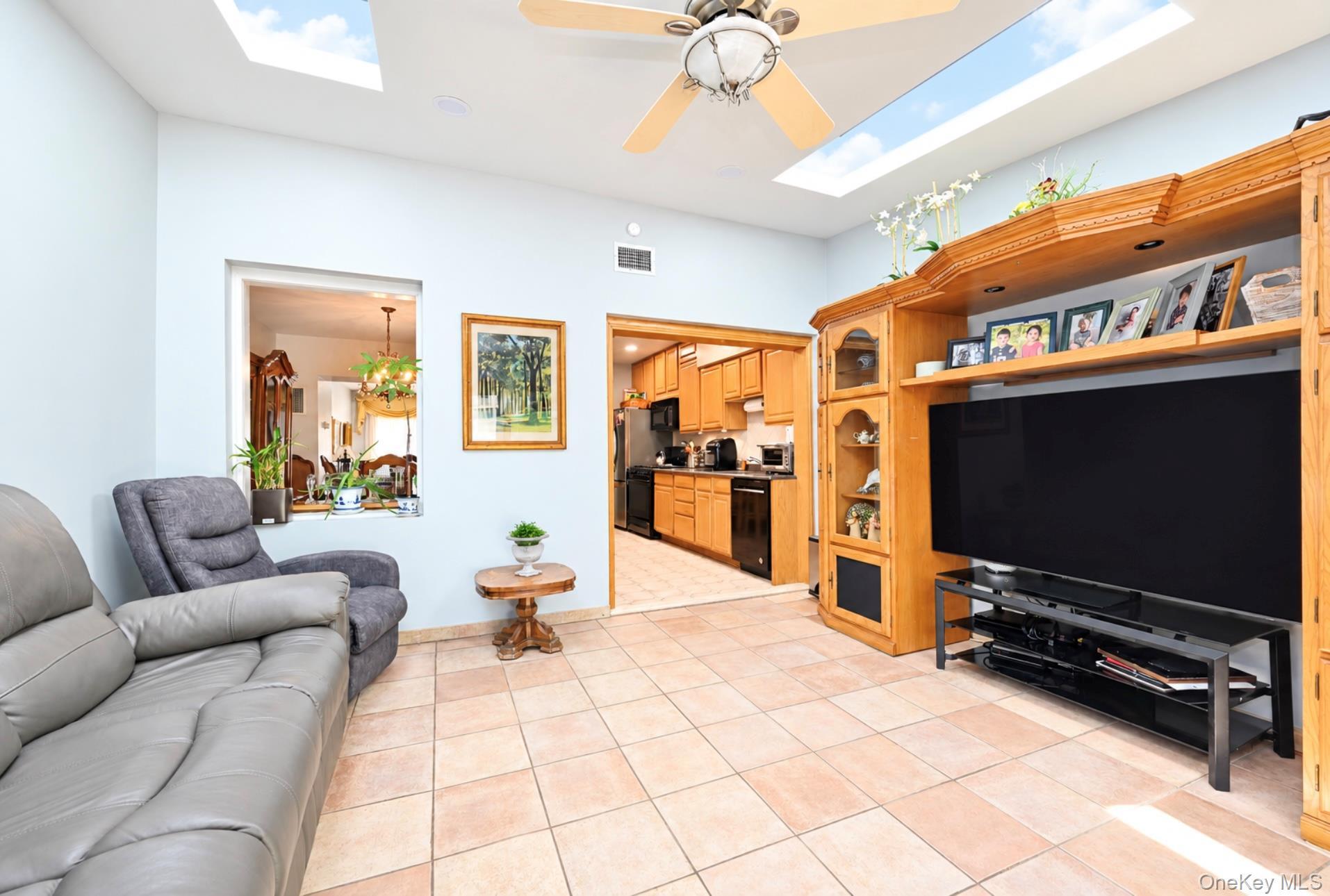 Single Family 210th Street Queens, NY 11364, MLS-1057498-11