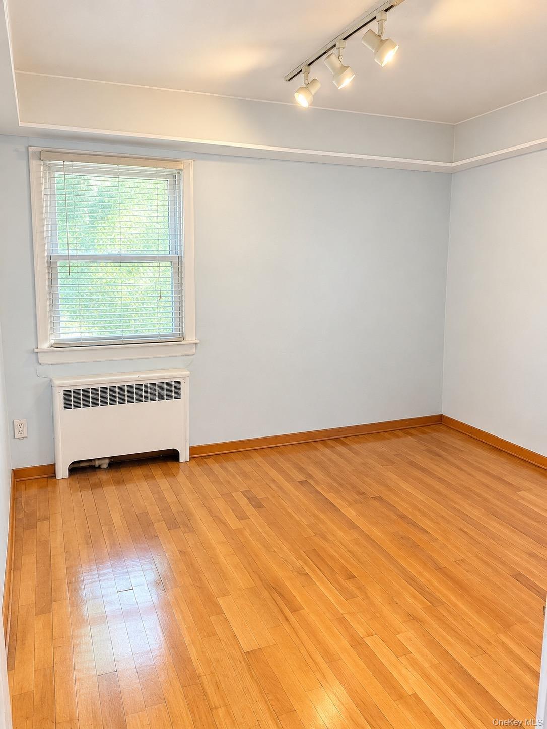Single Family 201st Street  Queens, NY 11361, MLS-1057503-16