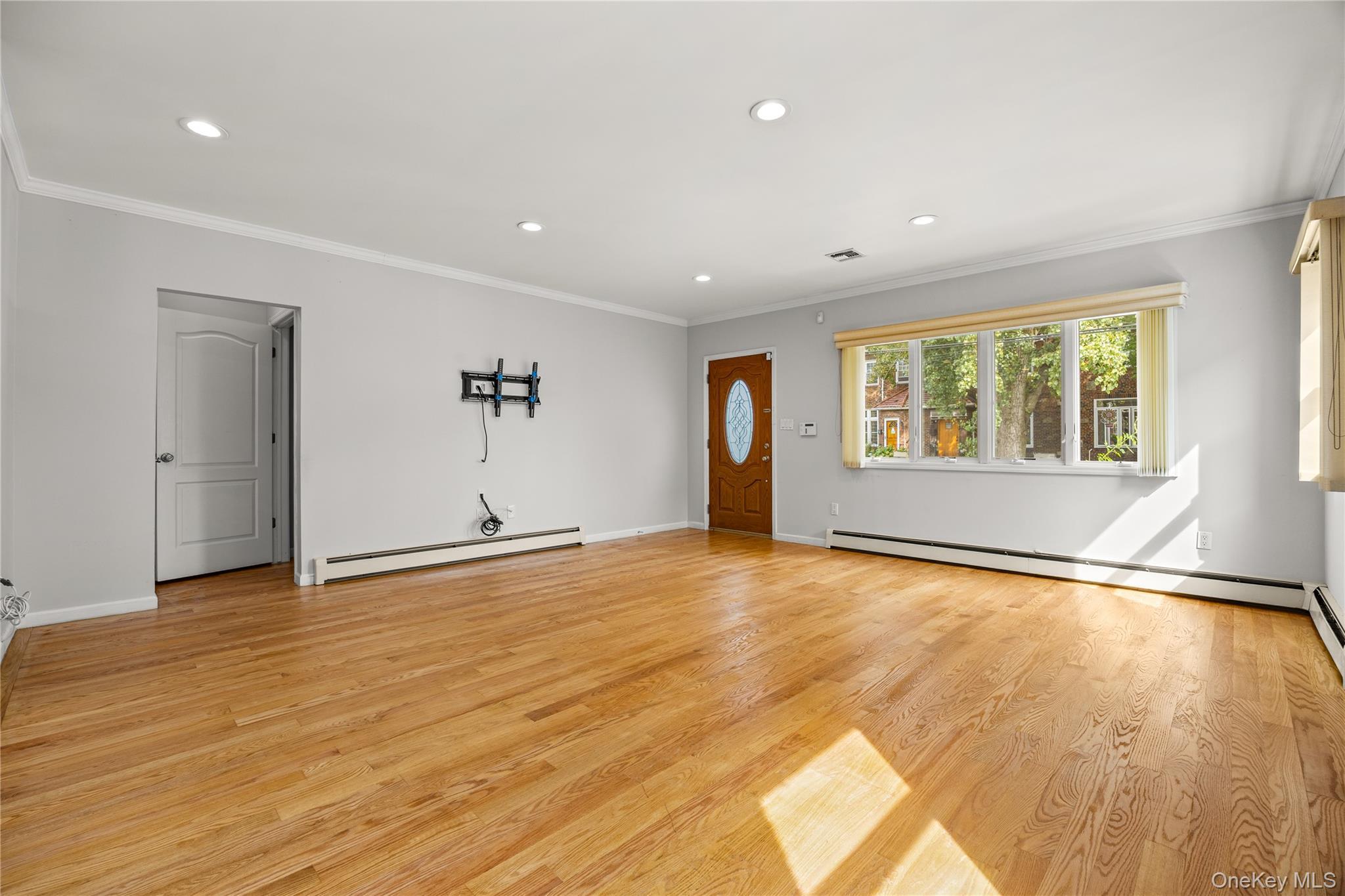 Single Family 16th Road Queens, NY 11357, MLS-1057508-12