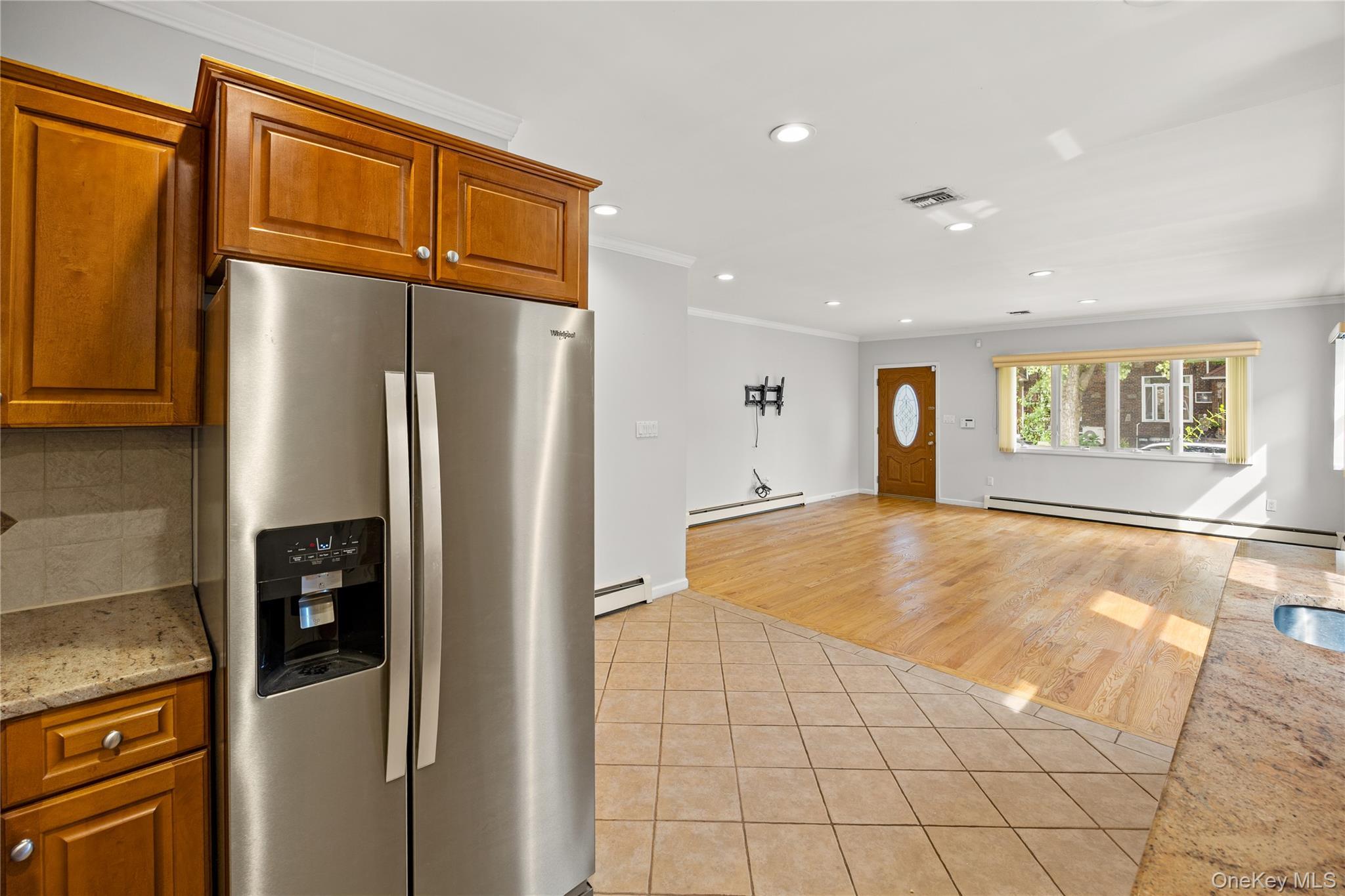 Single Family 16th Road Queens, NY 11357, MLS-1057508-15