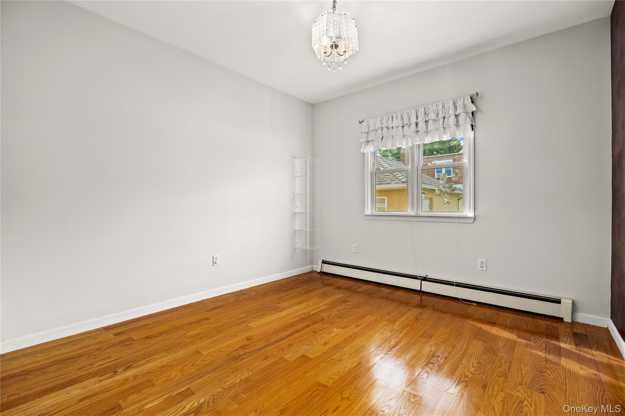 Single Family 16th Road Queens, NY 11357, MLS-1057508-19