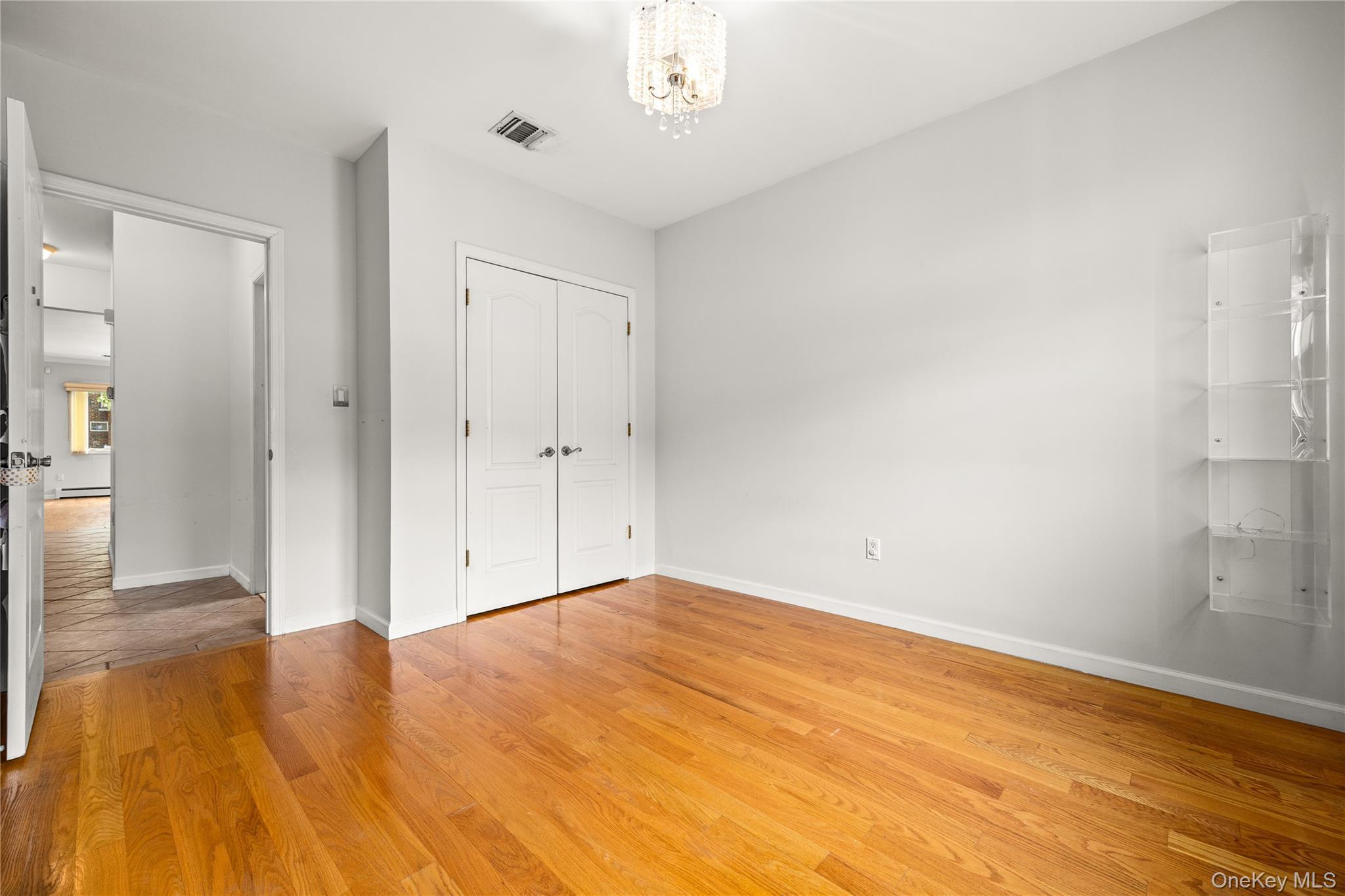 Single Family 16th Road Queens, NY 11357, MLS-1057508-20