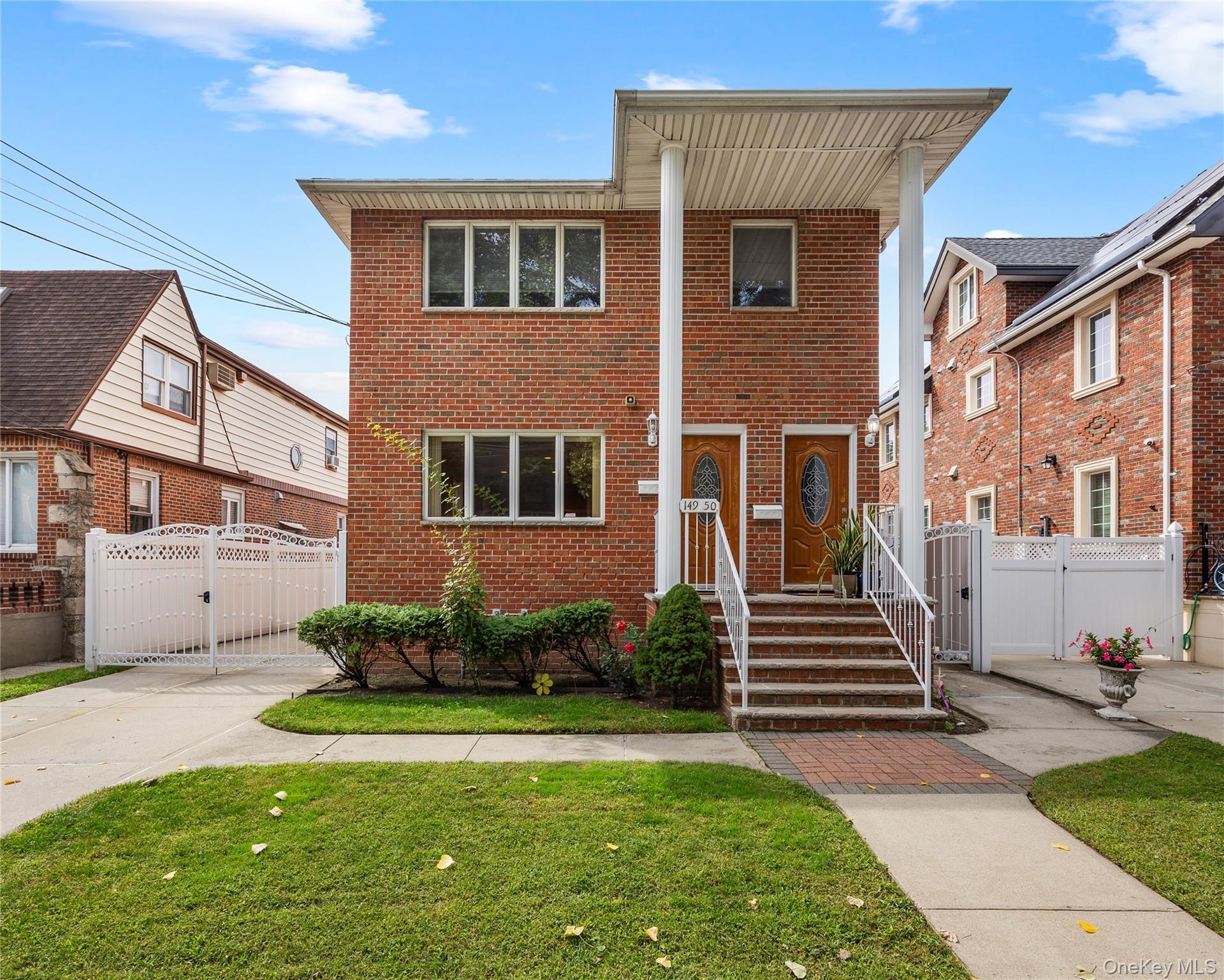 Single Family 16th Road Queens, NY 11357, MLS-1057508-33