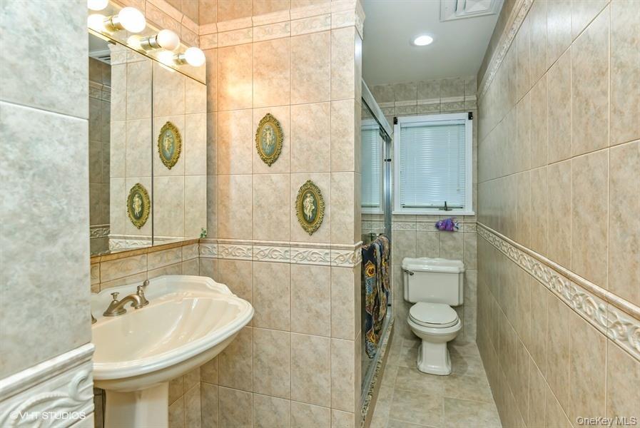 Single Family Hill House Lane  Nassau County, NY 11545, MLS-1057516-15