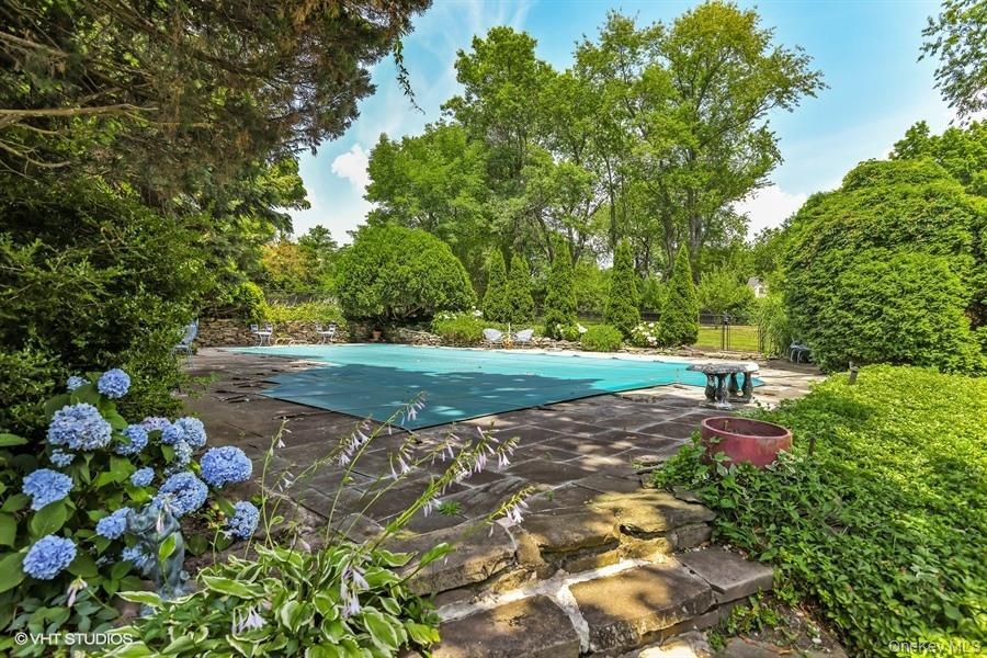 Single Family Hill House Lane  Nassau County, NY 11545, MLS-1057516-18
