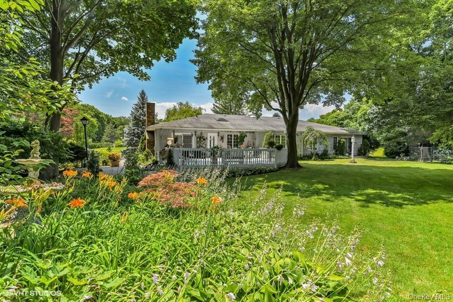 Single Family Hill House Lane  Nassau County, NY 11545, MLS-1057516-4