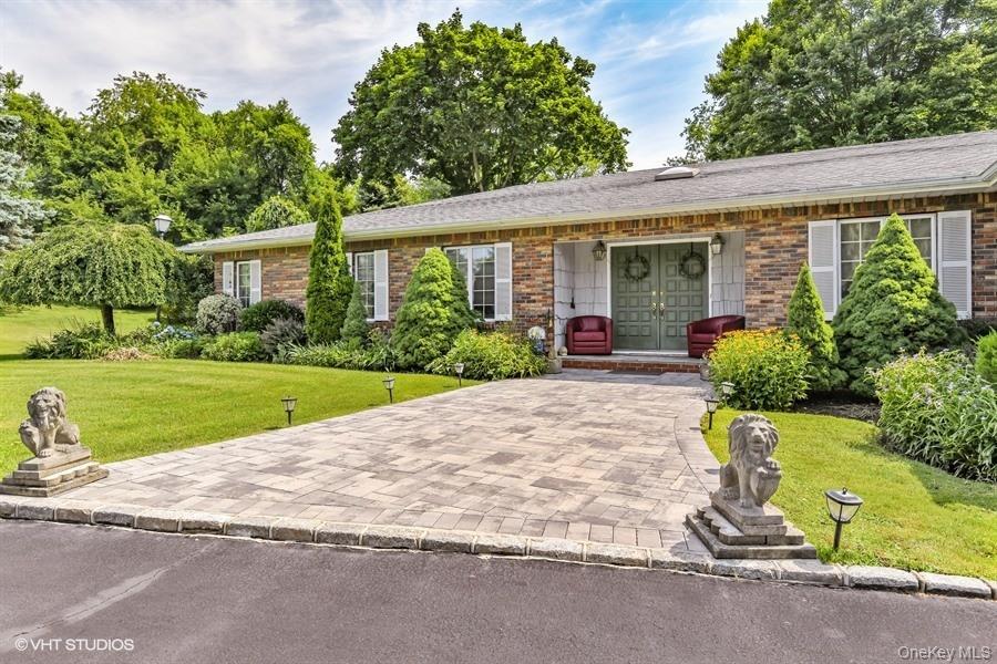 Single Family Hill House Lane  Nassau County, NY 11545, MLS-1057516-5