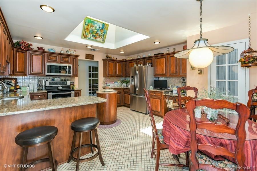 Single Family Hill House Lane  Nassau County, NY 11545, MLS-1057516-8