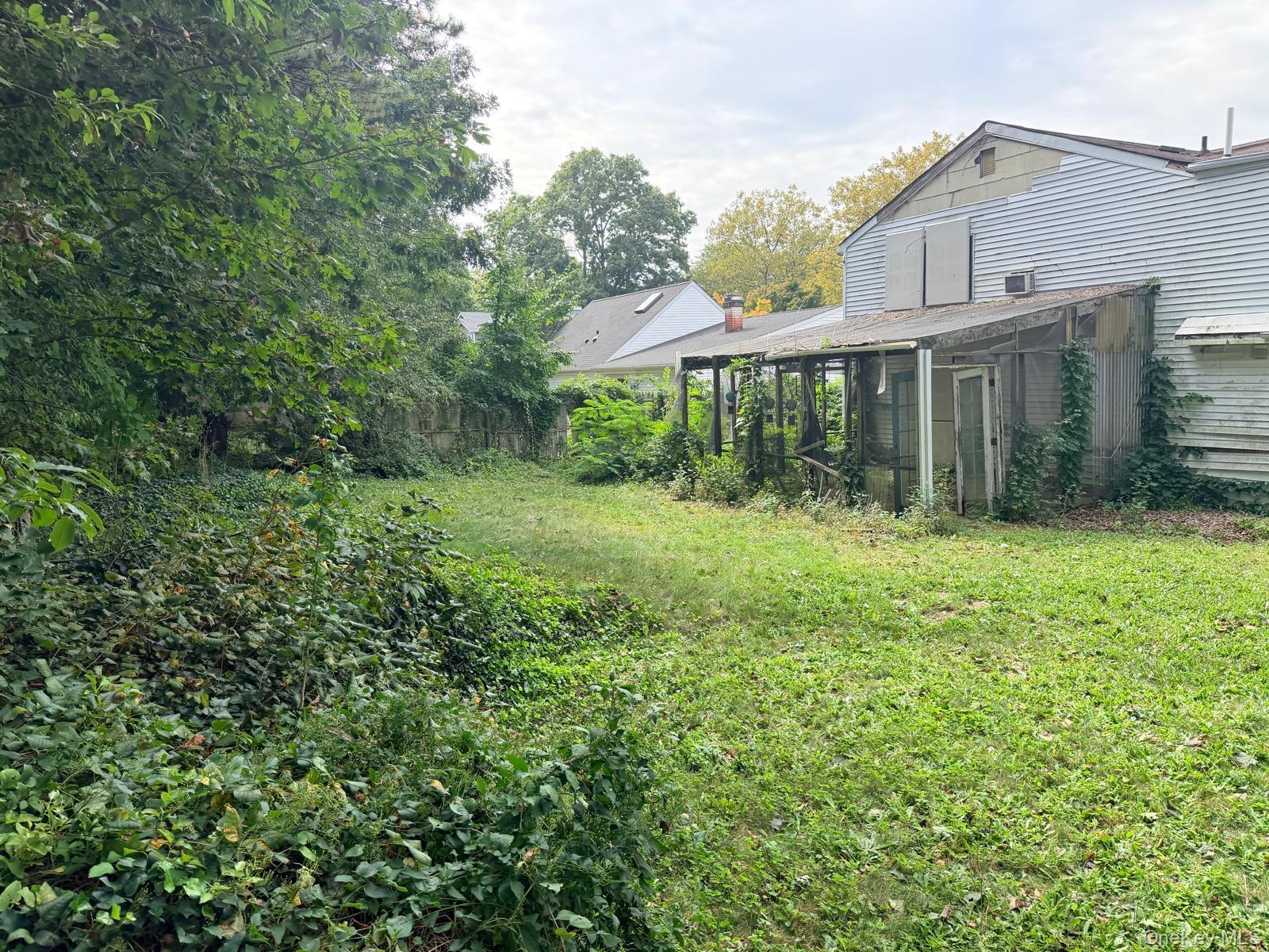 Single Family Matsunaye Drive  Suffolk County, NY 11763, MLS-1057549-22