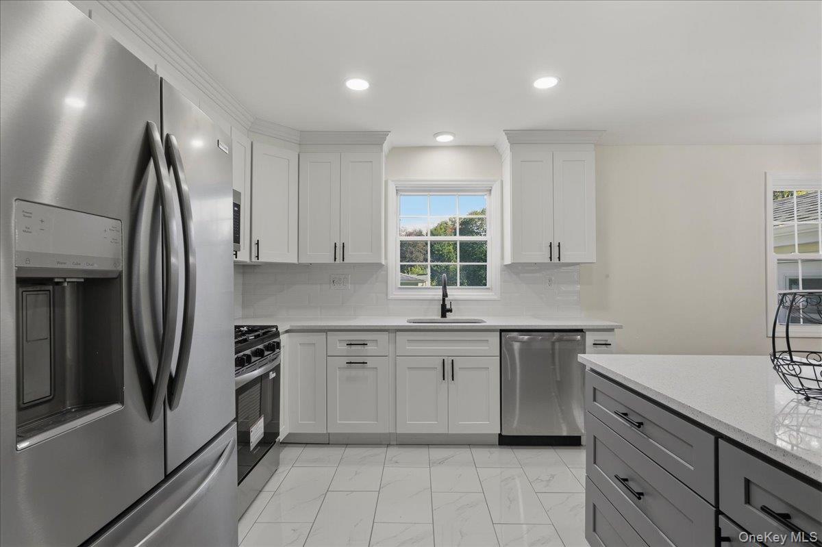 Single Family Vassar Road  Dutchess County, NY 12603, MLS-1057587-8