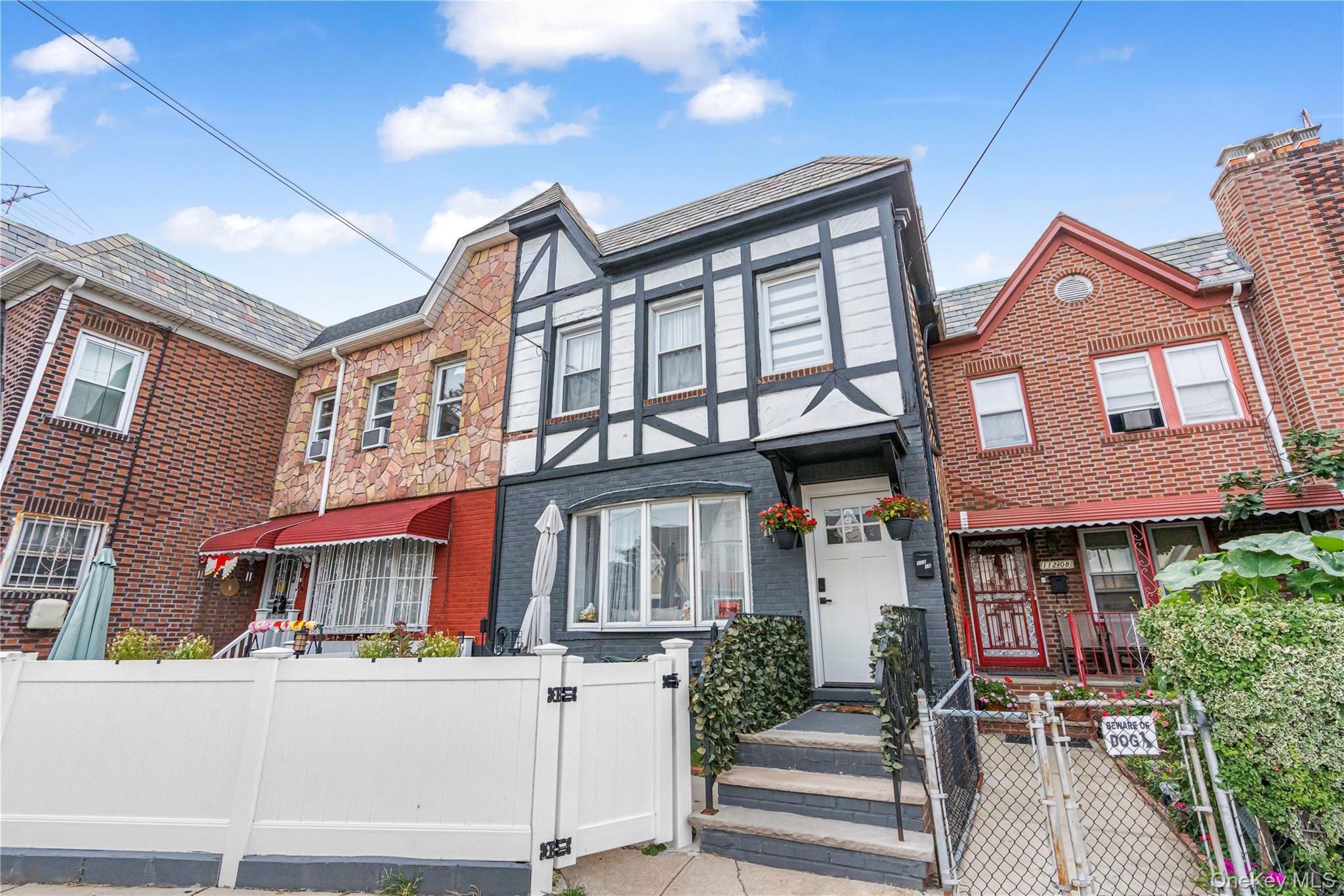 Single Family Colfax Street Queens, NY 11429, MLS-1057588-3