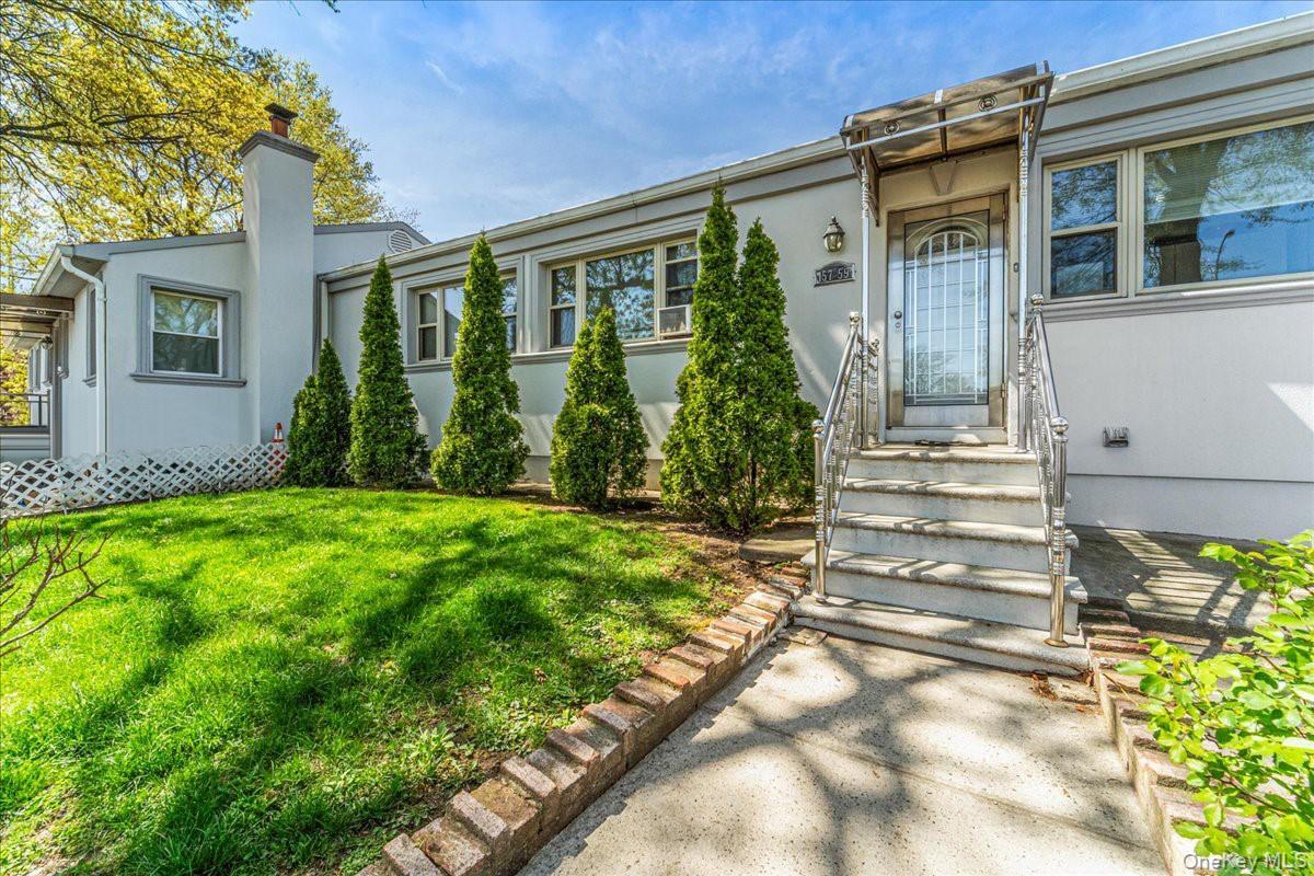 Single Family 19 Avenue Queens, NY 11357, MLS-1057606-17