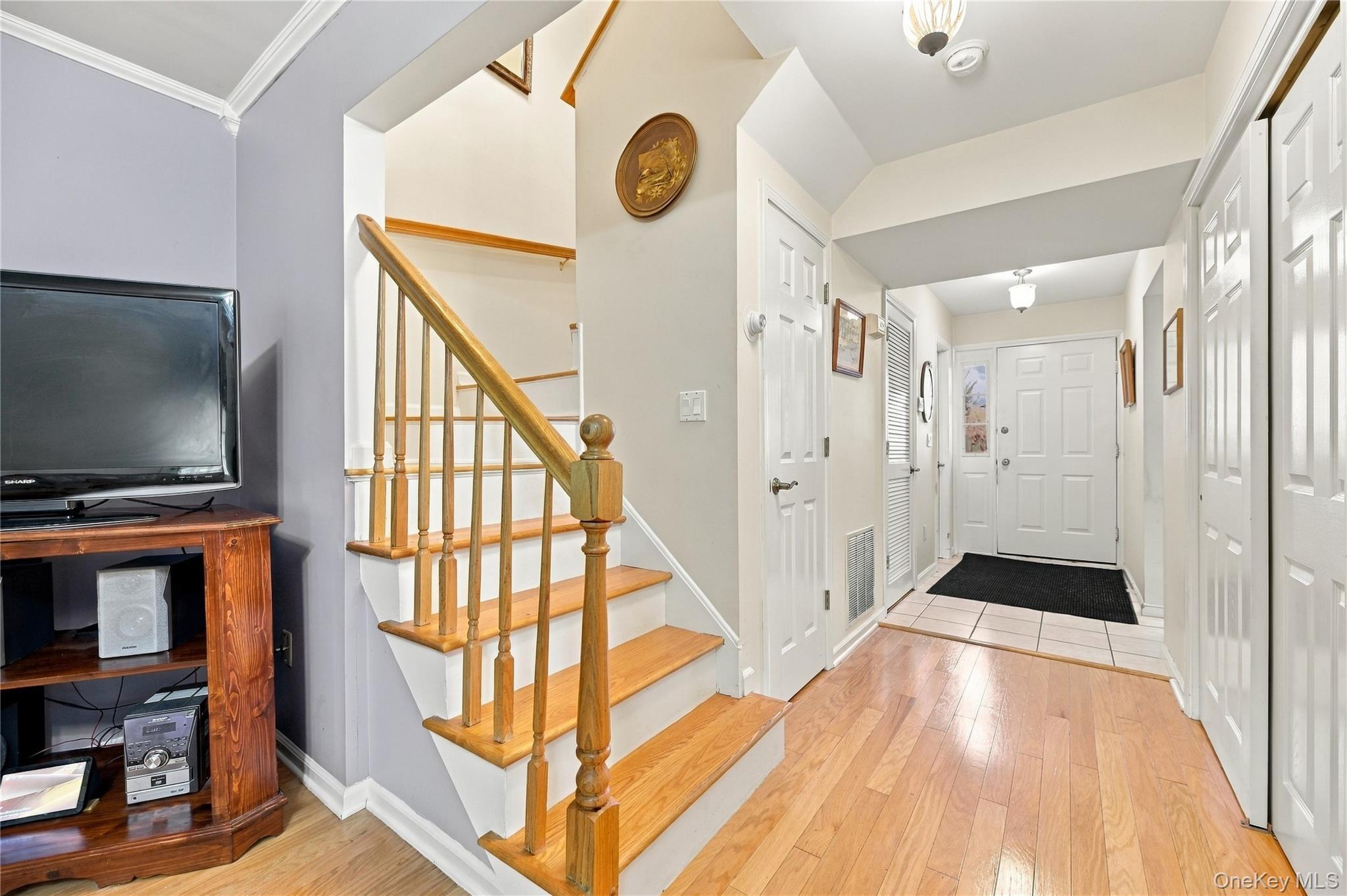 Single Family Autumn Leaf Court Orange County, NY 12549, MLS-1057617-4