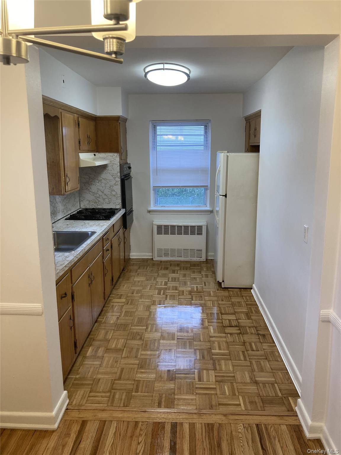 Single Family 71st Street Queens, NY 11370, MLS-1057625-10