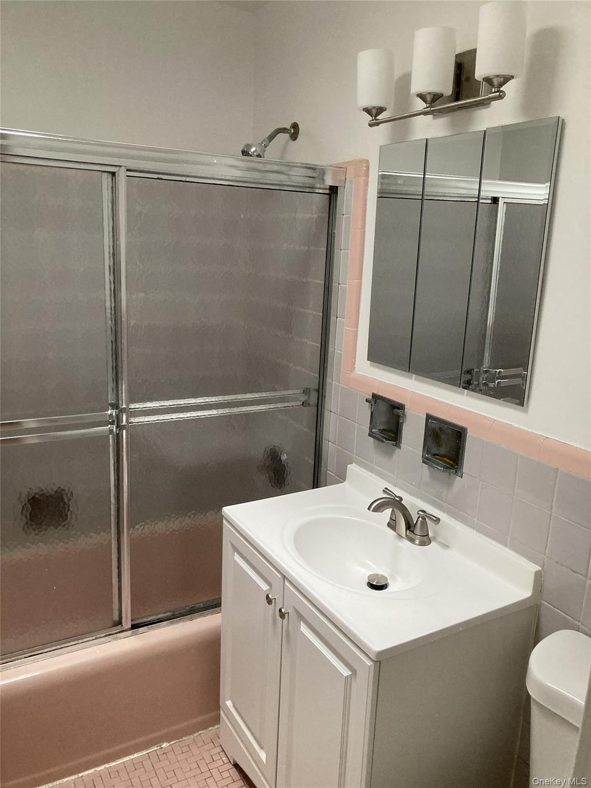 Single Family 71st Street Queens, NY 11370, MLS-1057625-11