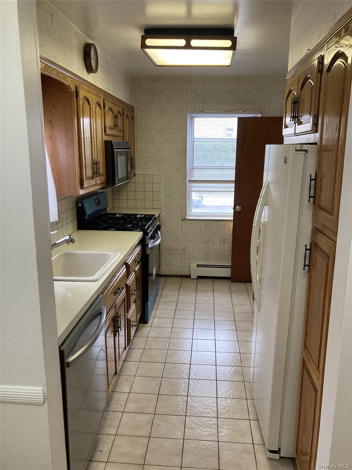 Single Family 71st Street Queens, NY 11370, MLS-1057625-3