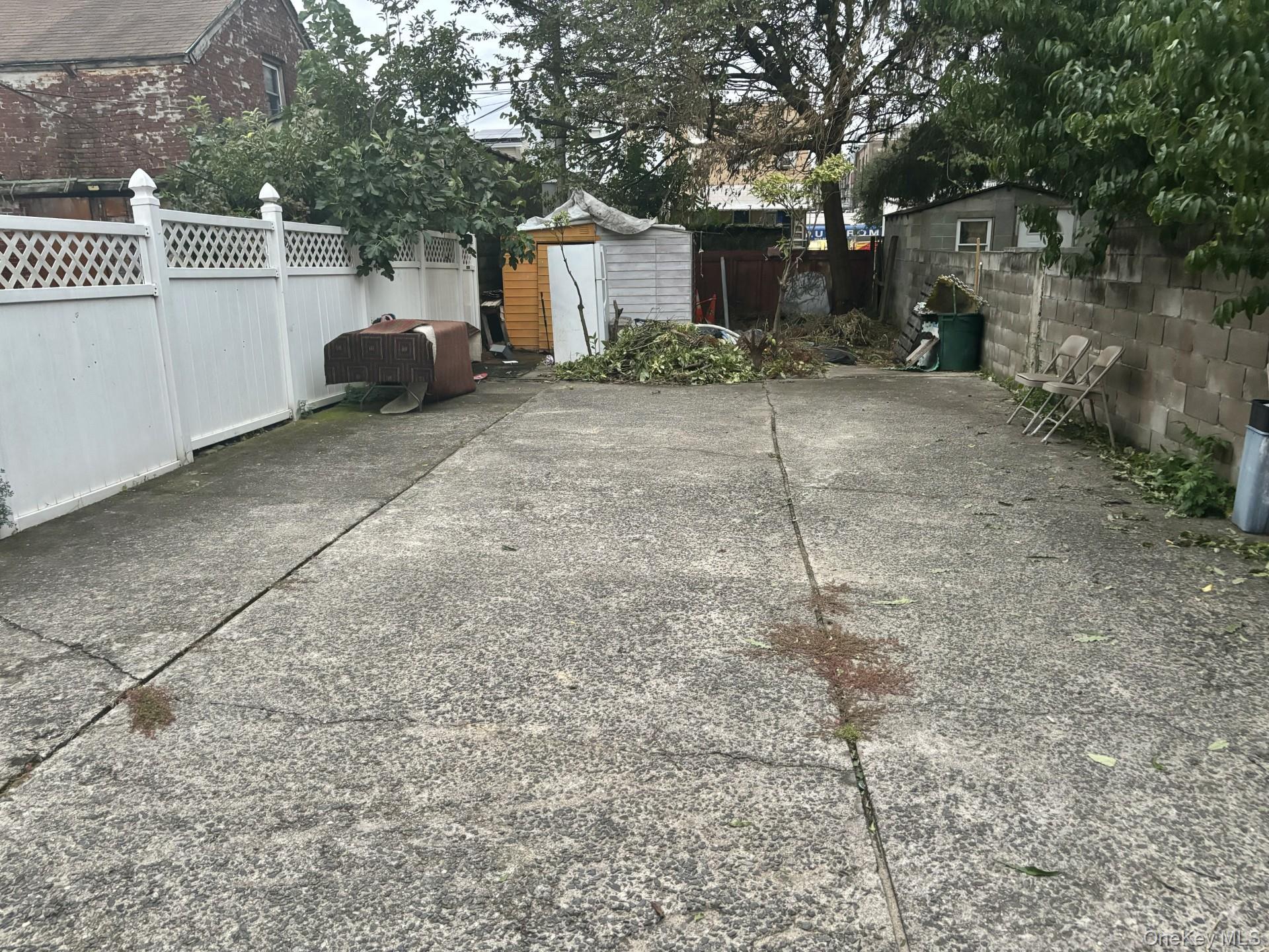 Single Family Logan Street  Brooklyn, NY 11208, MLS-1057695-20