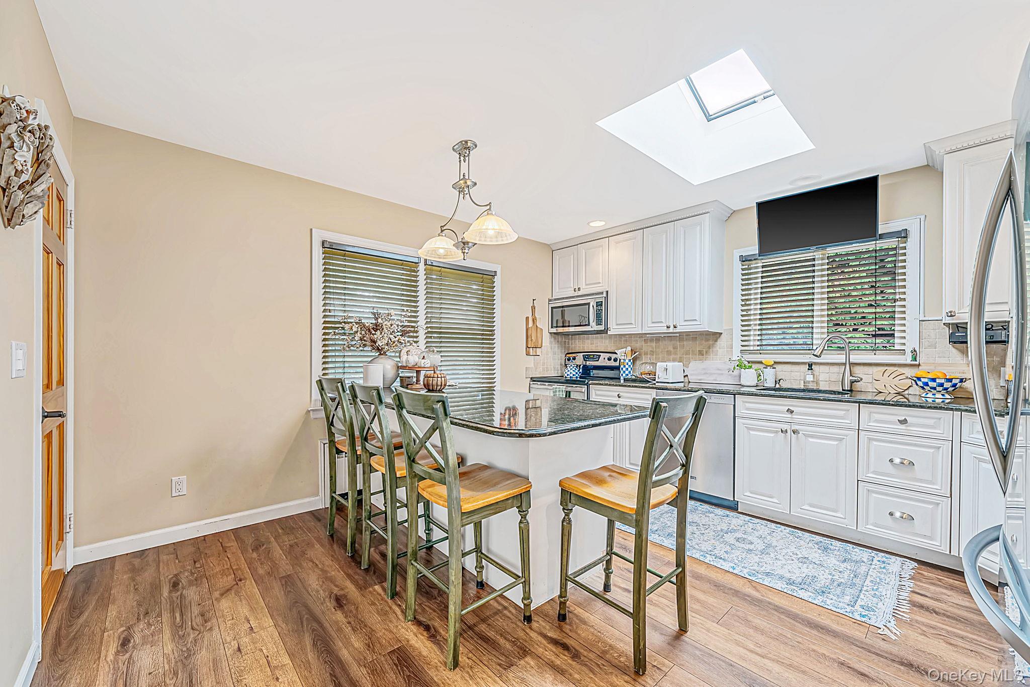 Single Family Argonne Place Nassau County, NY 11758, MLS-1057714-11