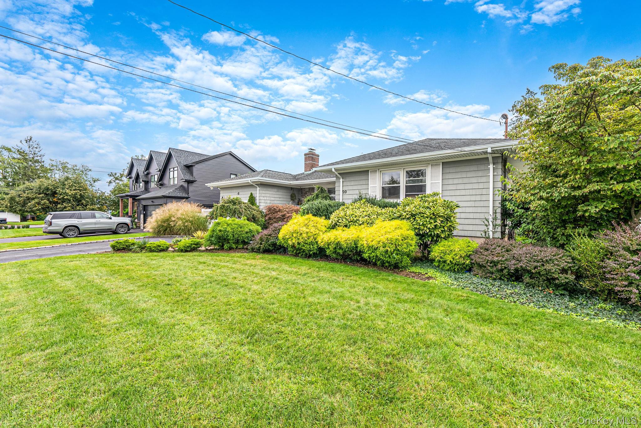 Single Family Argonne Place Nassau County, NY 11758, MLS-1057714-2