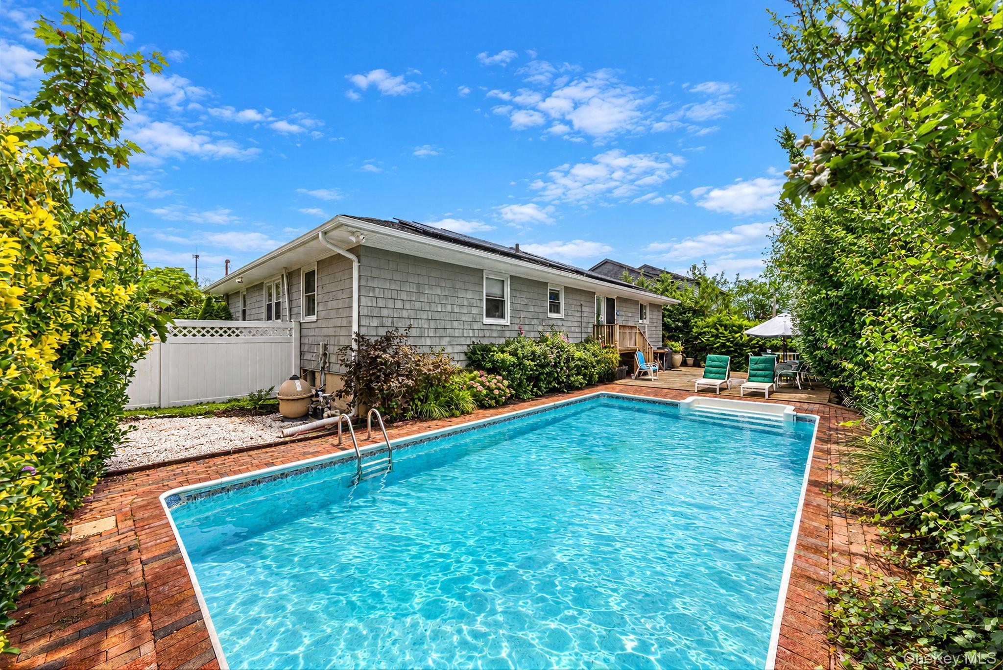 Single Family Argonne Place Nassau County, NY 11758, MLS-1057714-35