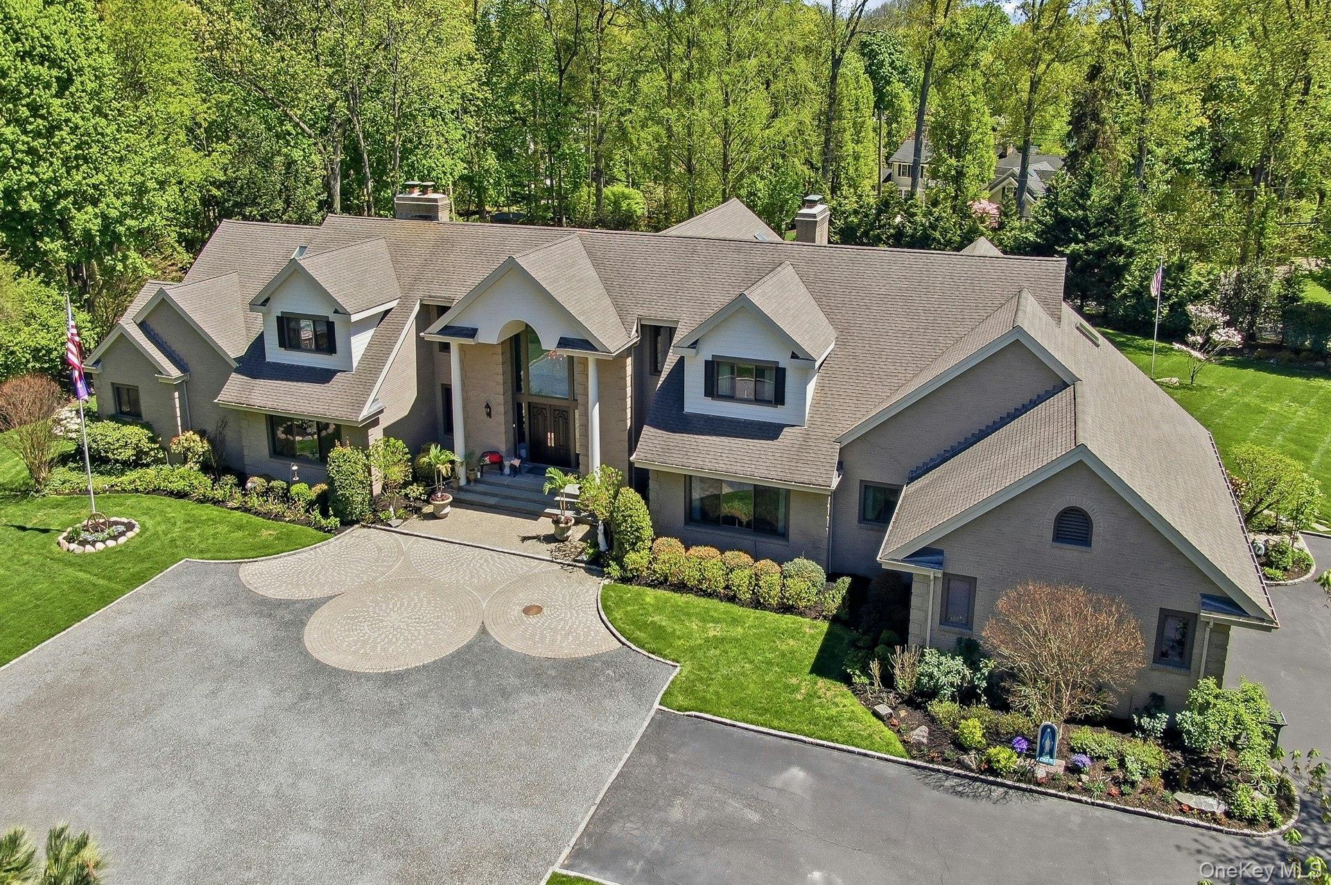 Single Family Fox Meadow Lane  Suffolk County, NY 11743, MLS-1057801-2