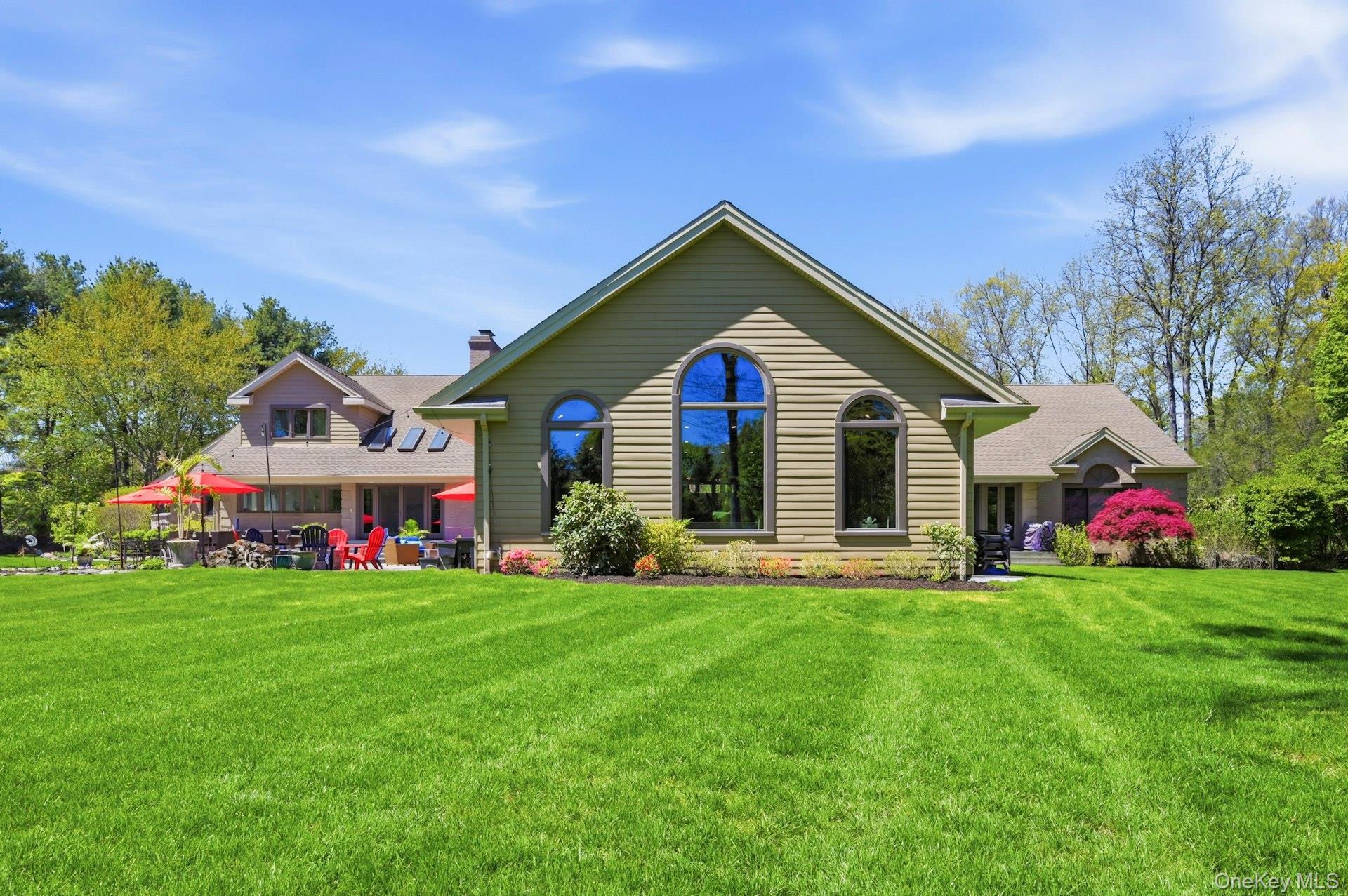 Single Family Fox Meadow Lane  Suffolk County, NY 11743, MLS-1057801-4