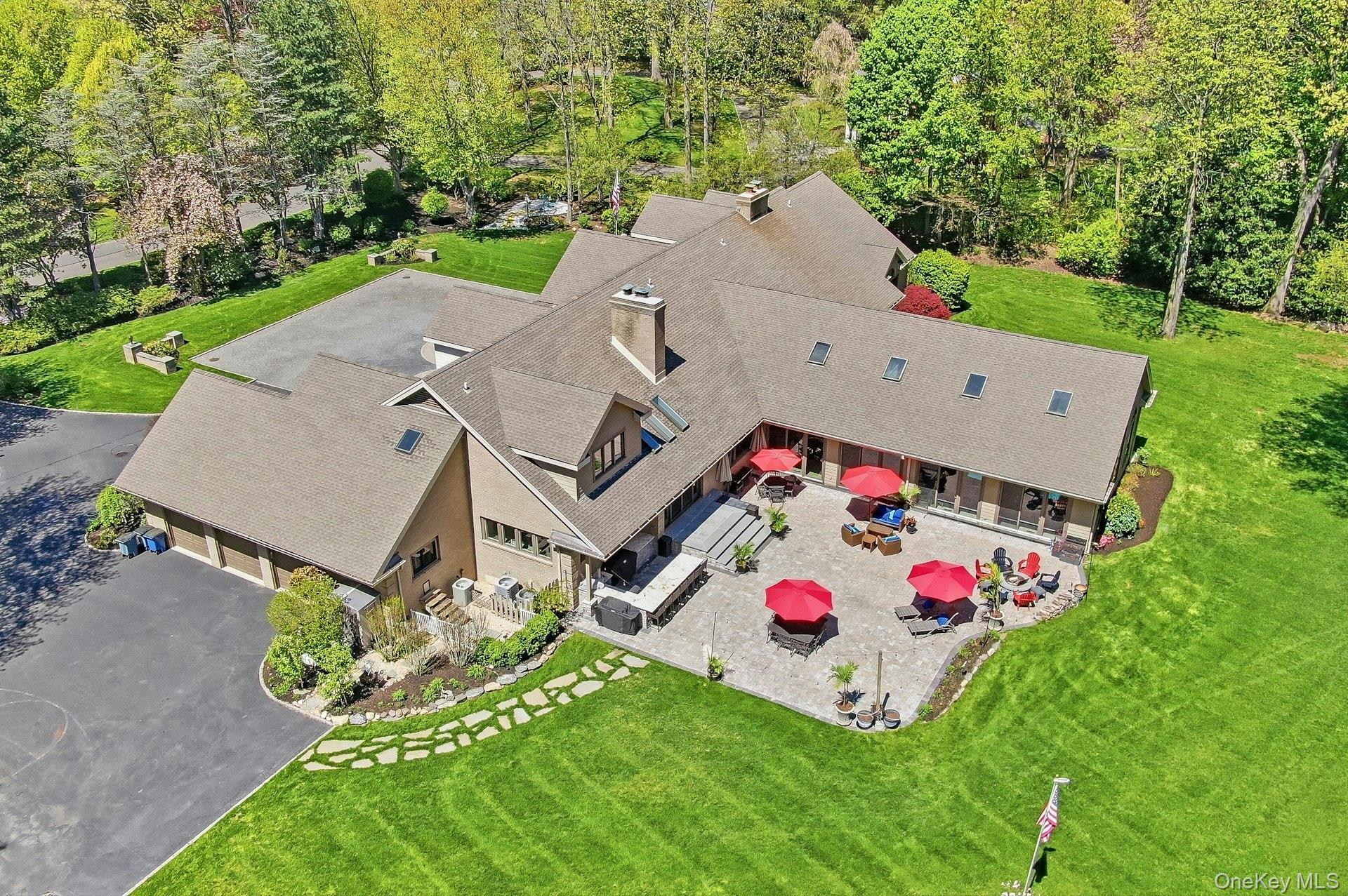 Single Family Fox Meadow Lane  Suffolk County, NY 11743, MLS-1057801-6