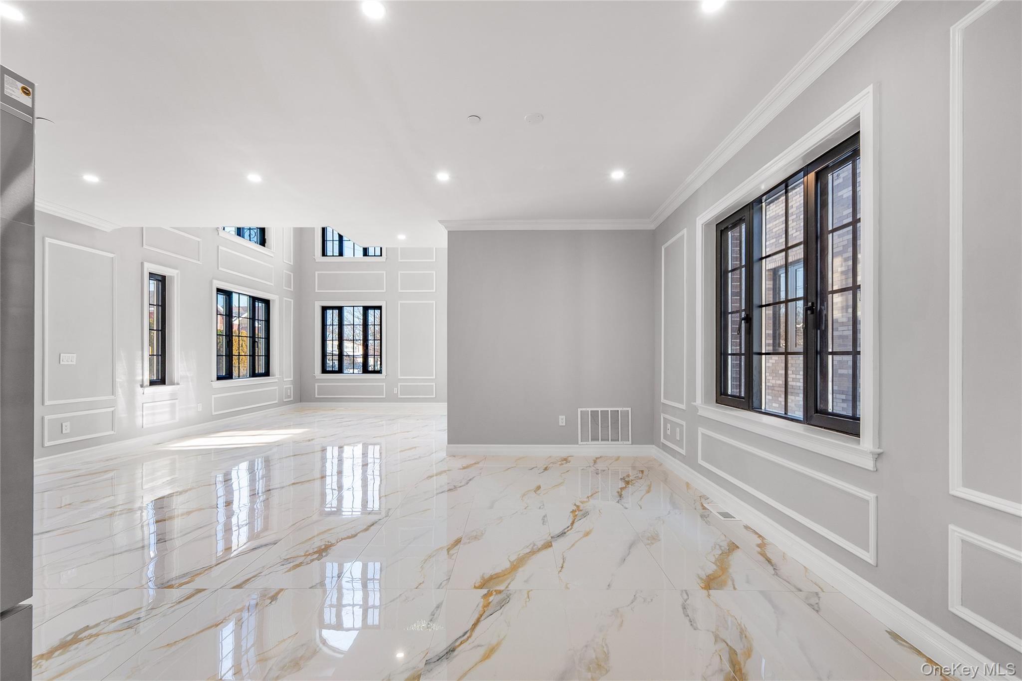 Single Family 221st Street Queens, NY 11361, MLS-1057833-16