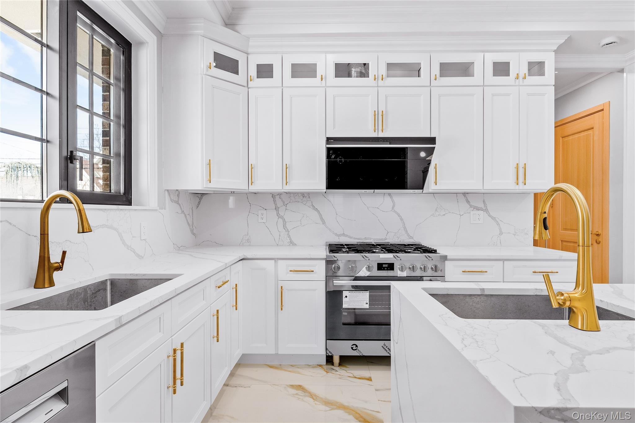 Single Family 221st Street Queens, NY 11361, MLS-1057833-22