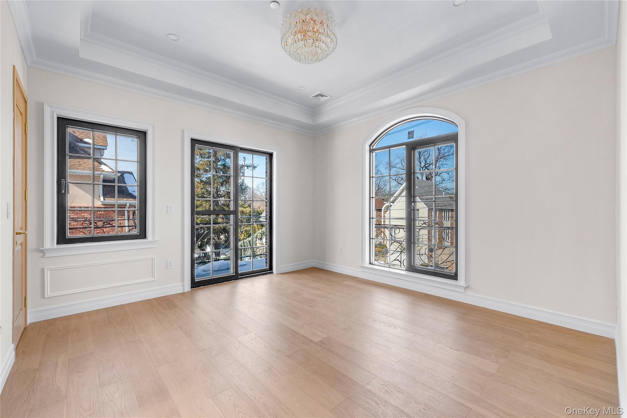 Single Family 221st Street Queens, NY 11361, MLS-1057833-25