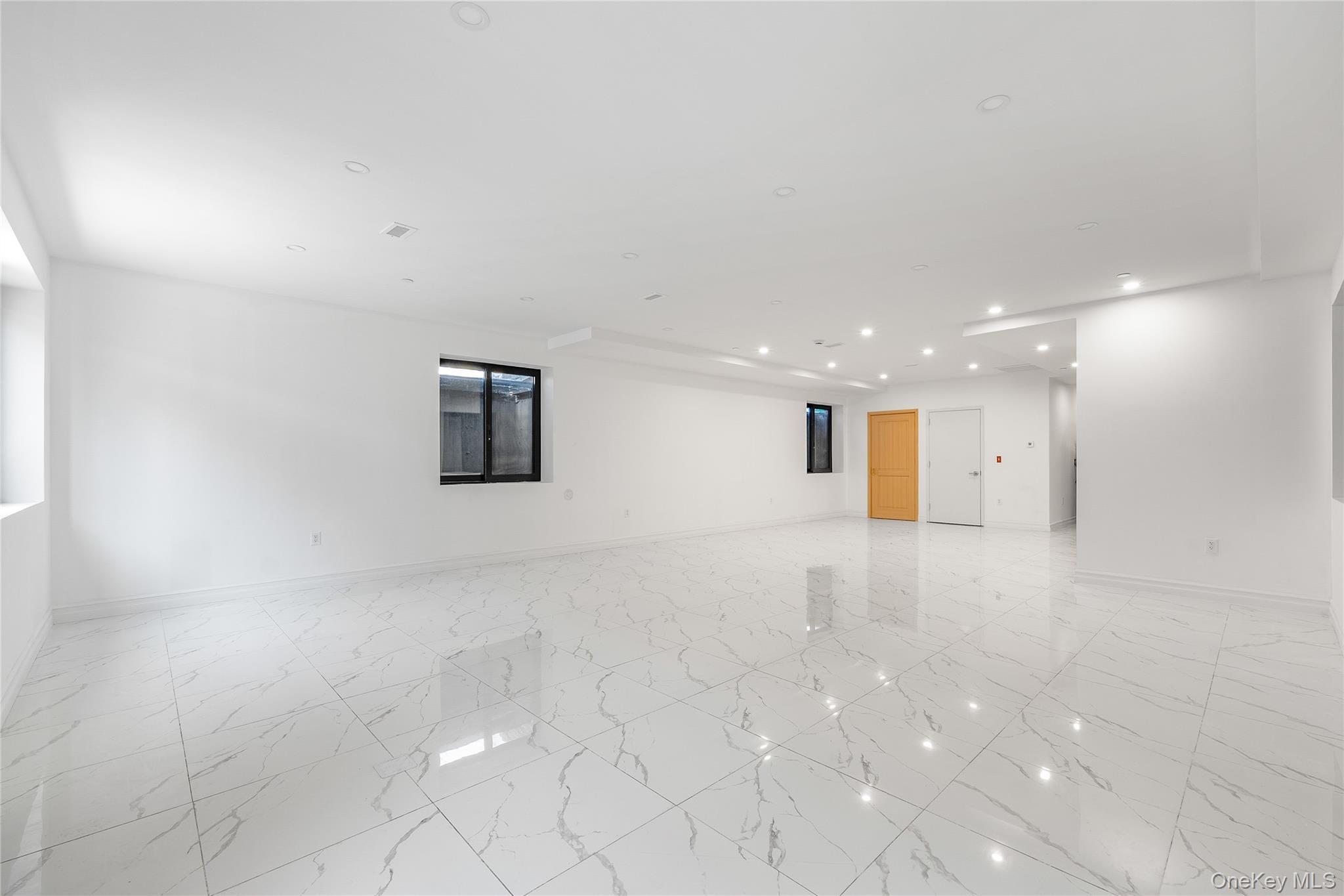Single Family 221st Street Queens, NY 11361, MLS-1057833-32