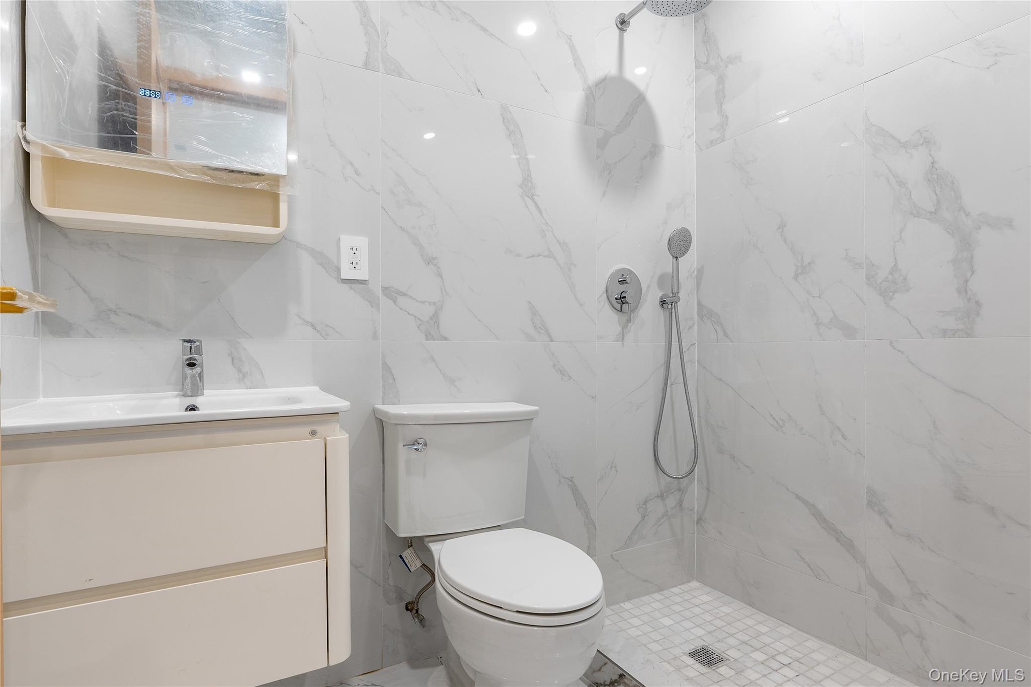 Single Family 221st Street Queens, NY 11361, MLS-1057833-37