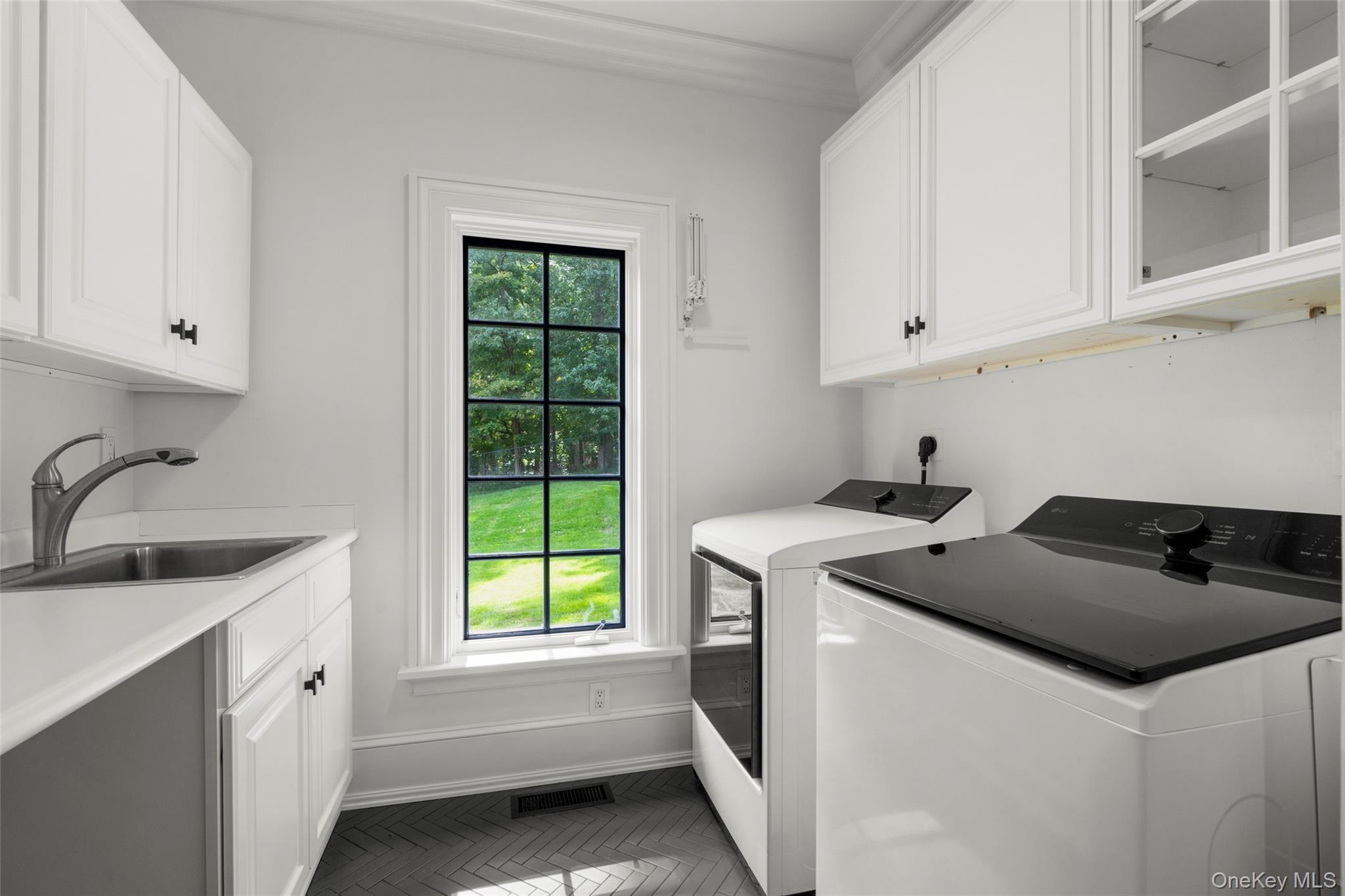 Single Family Tomahawk Street  Westchester County, NY 10598, MLS-1057858-31