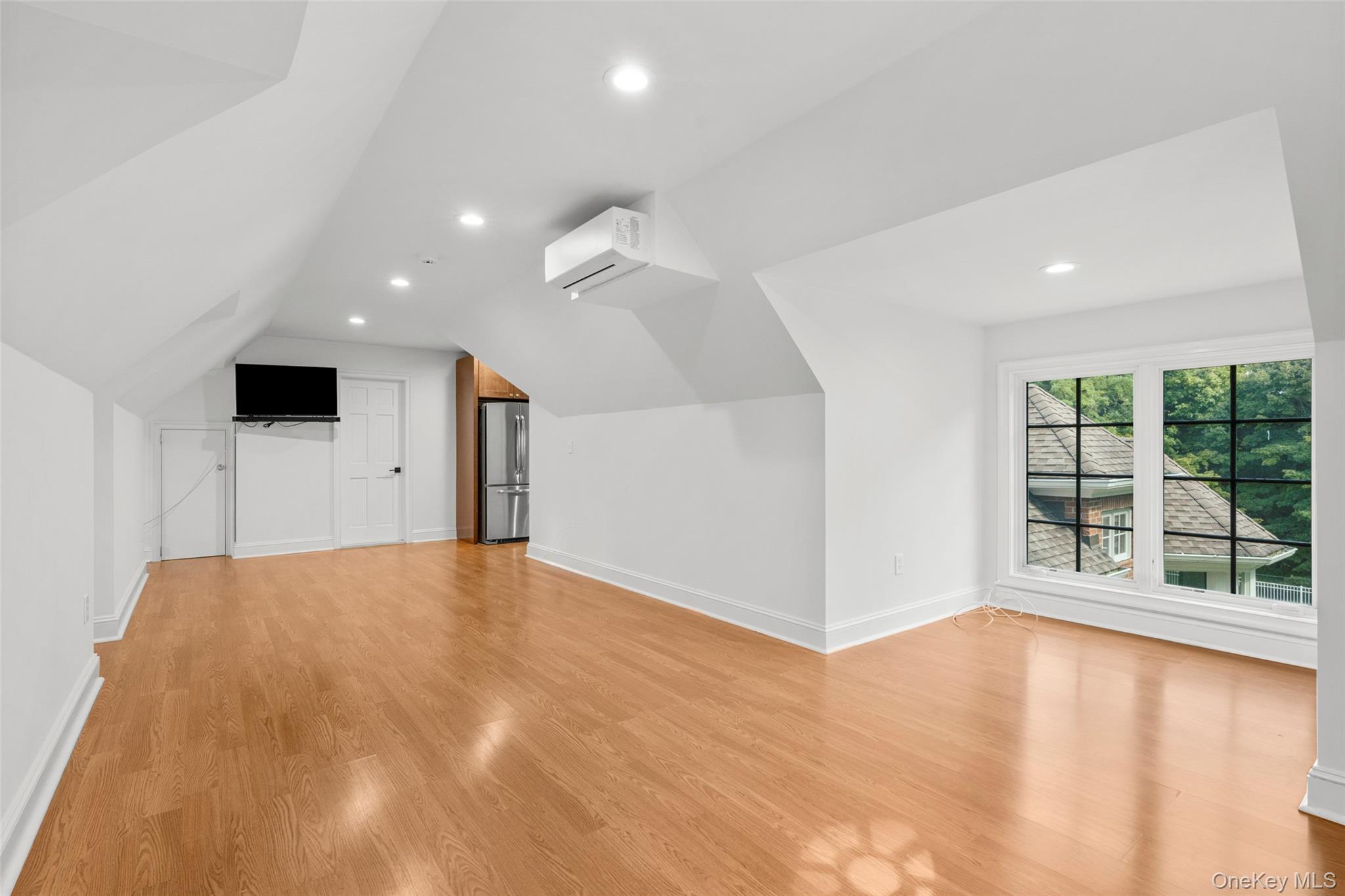 Single Family Tomahawk Street  Westchester County, NY 10598, MLS-1057858-39