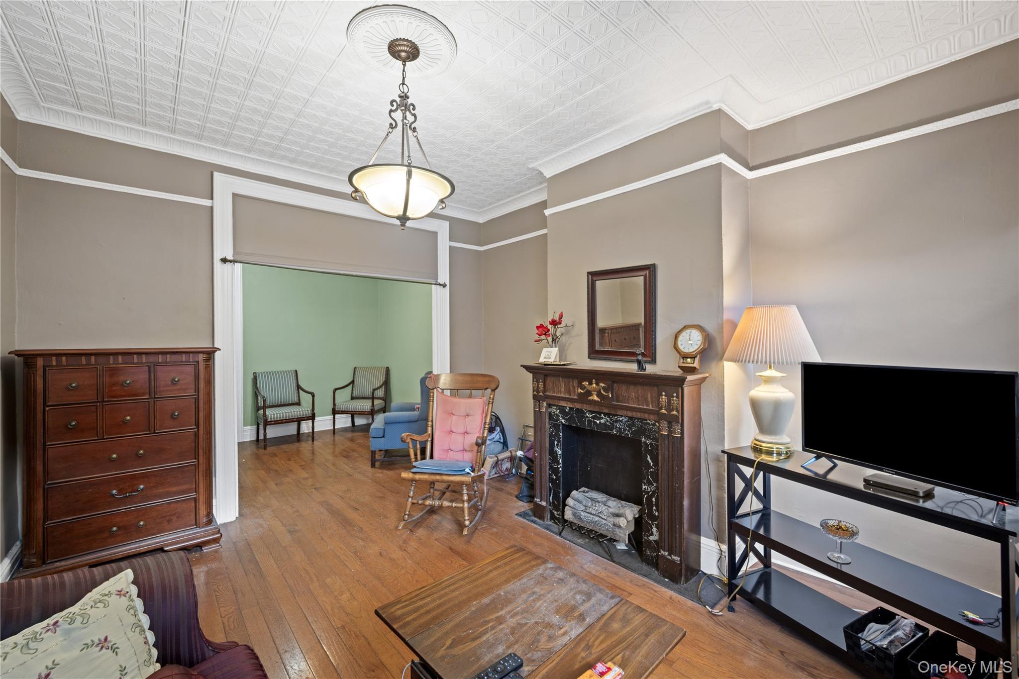 Single Family Diamond Street  Brooklyn, NY 11222, MLS-1057859-10